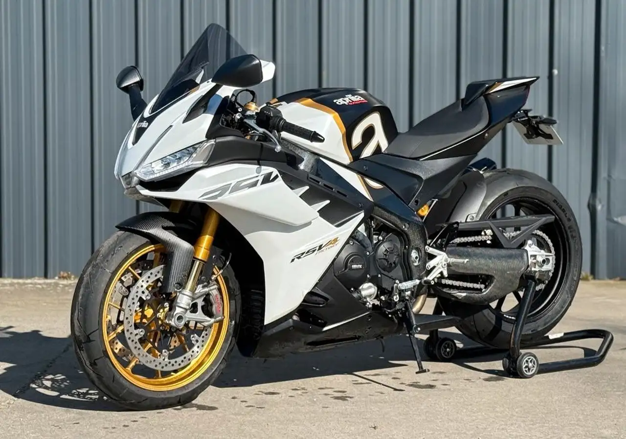Aprilia RSV4