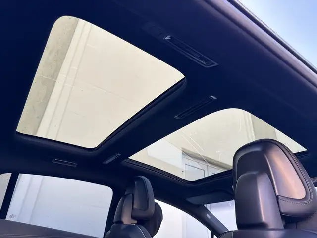 Mercedes-Benz Eqs view 20