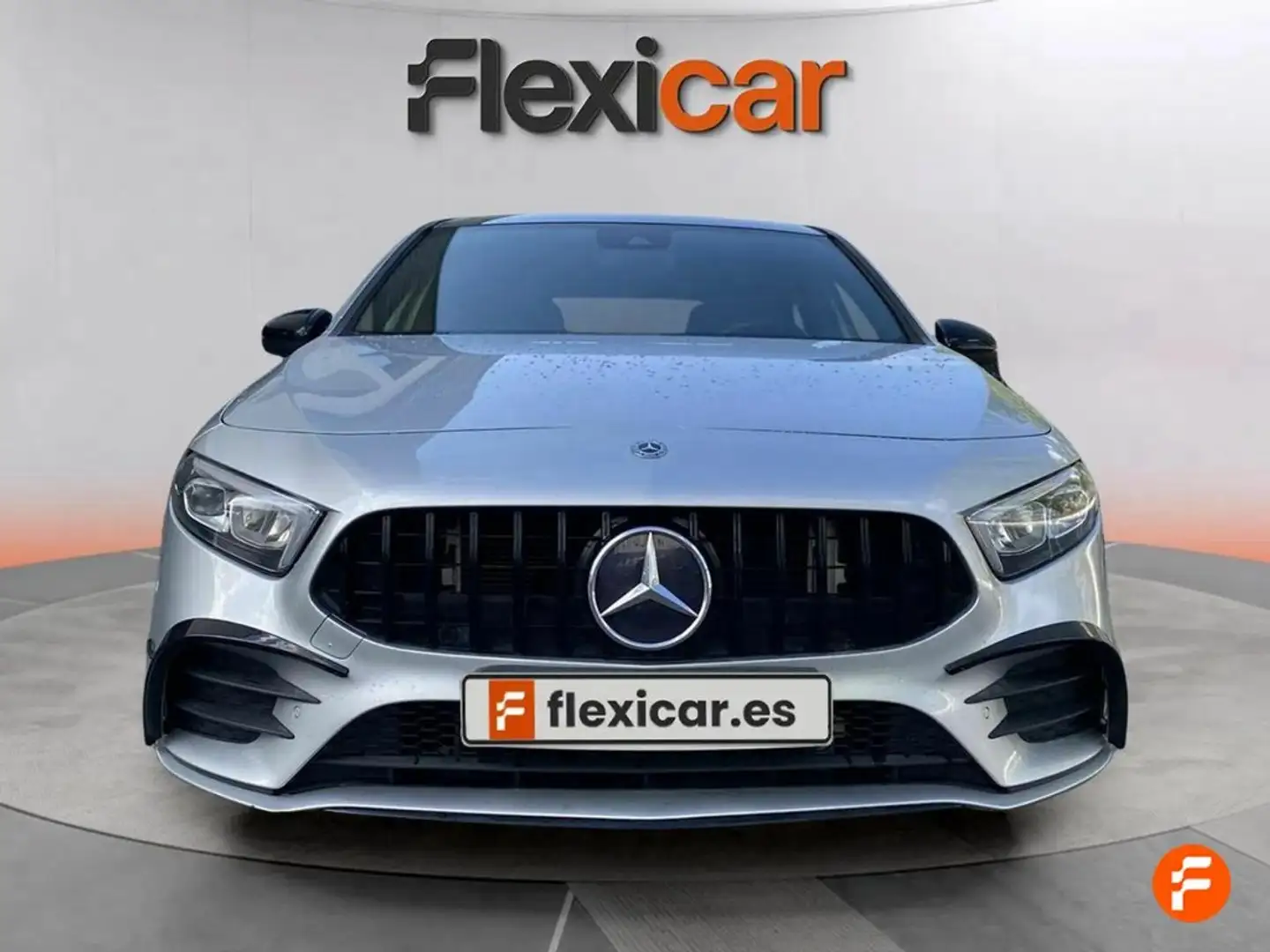 Mercedes-Benz A 200 - 5P (2019) Amarillo - 2