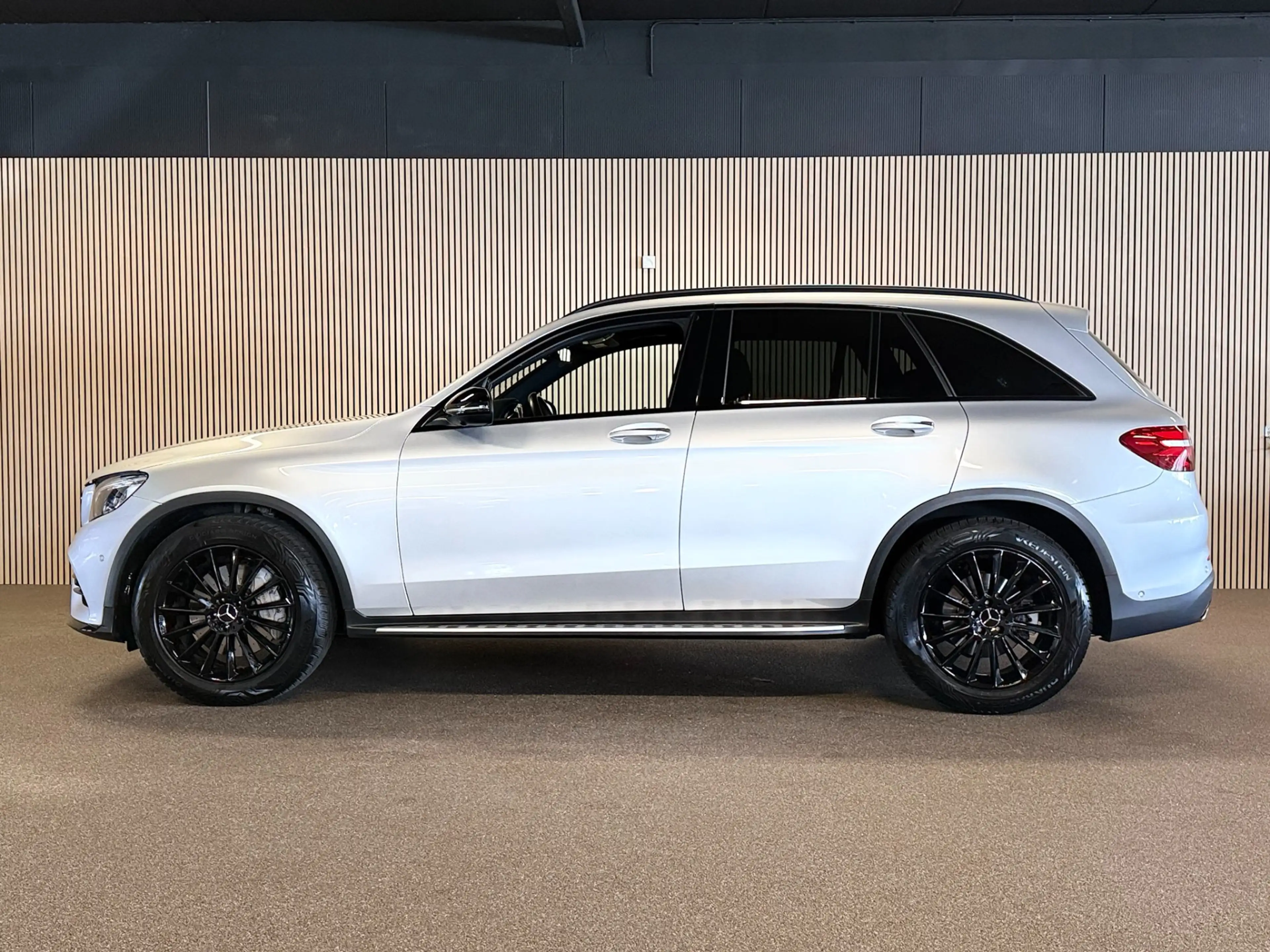 Mercedes-Benz GLC 250 4-Matic AMG STYLING-PANORAMA-RIJ PAKKET-BURMESTER- — photo 7
