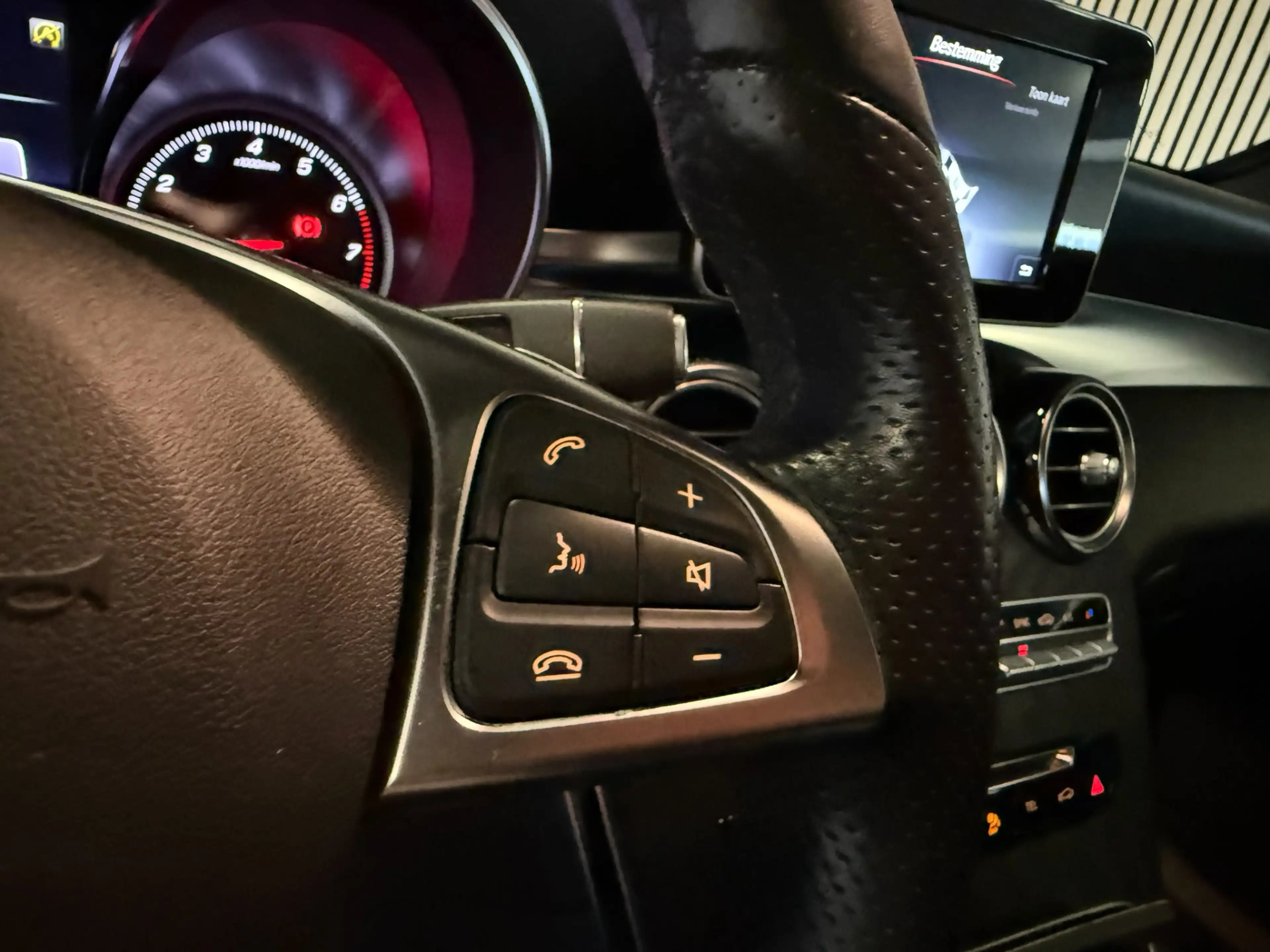 Mercedes-Benz GLC 250 4-Matic AMG STYLING-PANORAMA-RIJ PAKKET-BURMESTER- — photo 16