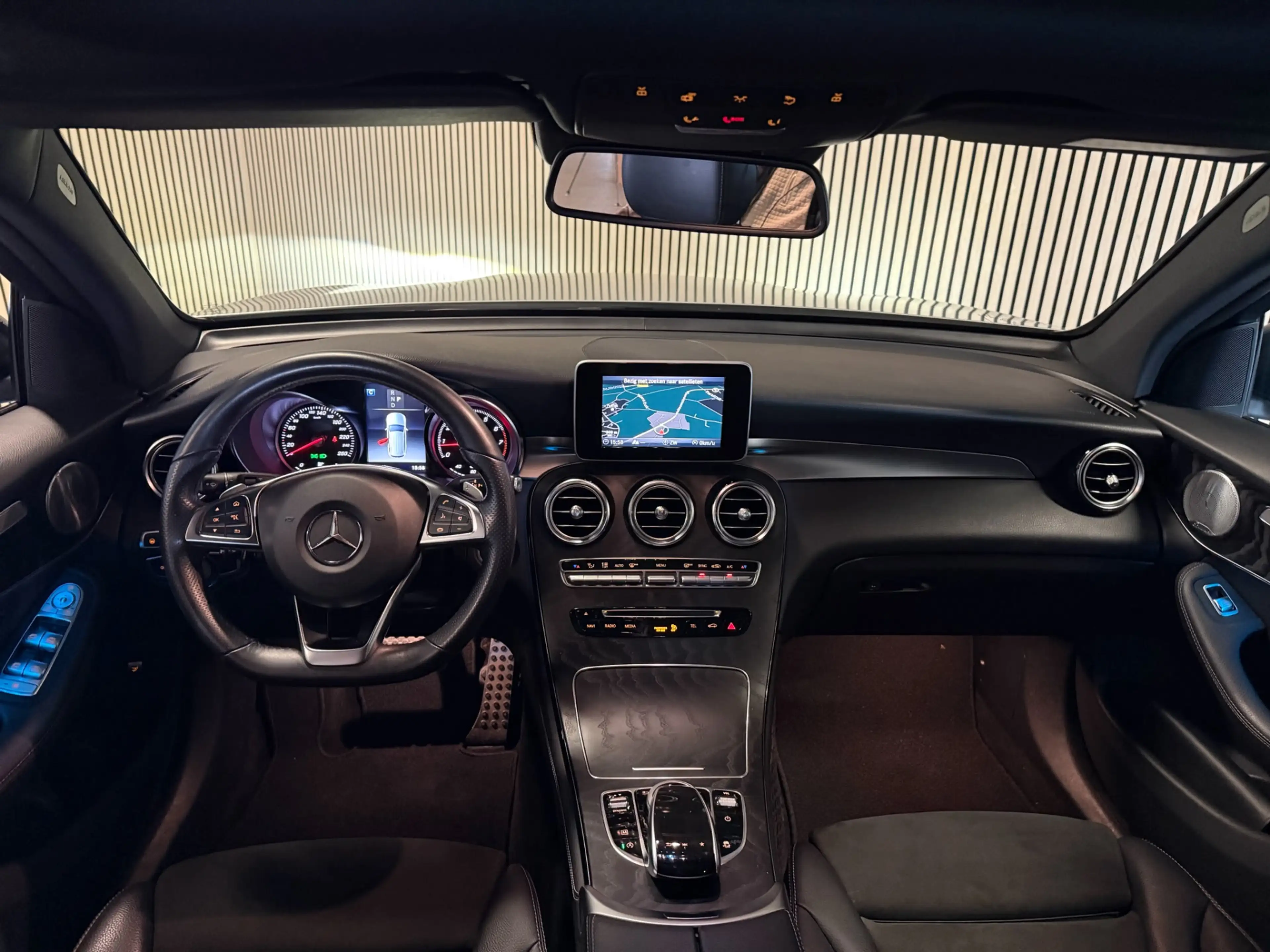 Mercedes-Benz GLC 250 4-Matic AMG STYLING-PANORAMA-RIJ PAKKET-BURMESTER- — photo 14