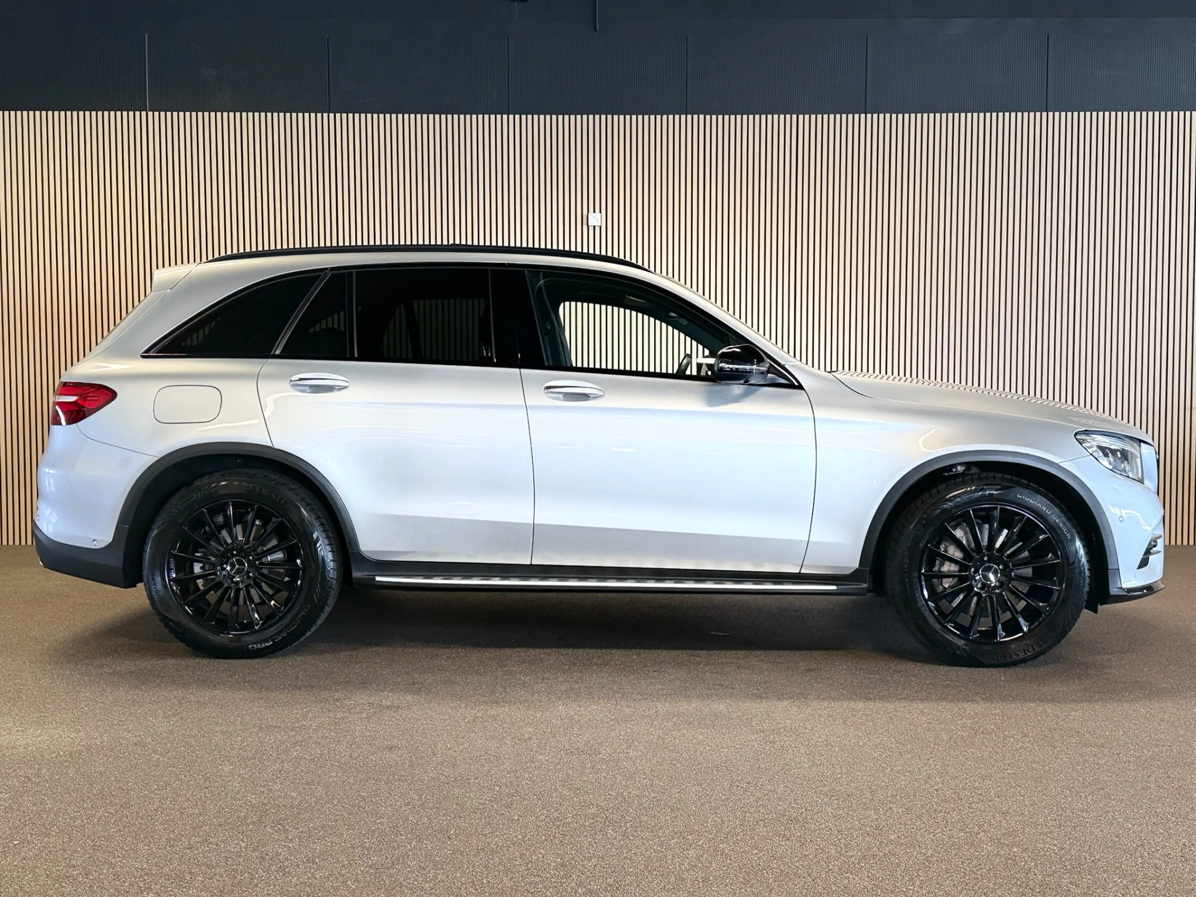 Mercedes-Benz GLC 250 4-Matic AMG STYLING-PANORAMA-RIJ PAKKET-BURMESTER- — photo 5