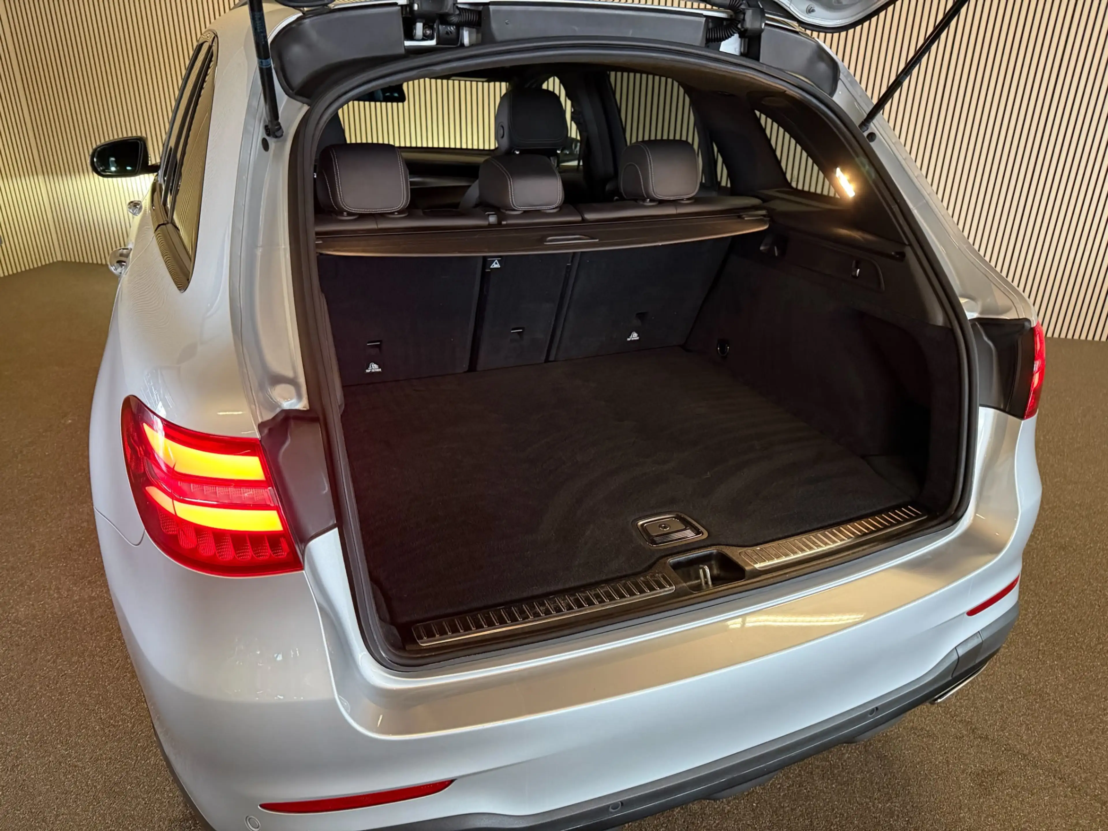 Mercedes-Benz GLC 250 4-Matic AMG STYLING-PANORAMA-RIJ PAKKET-BURMESTER- — photo 30