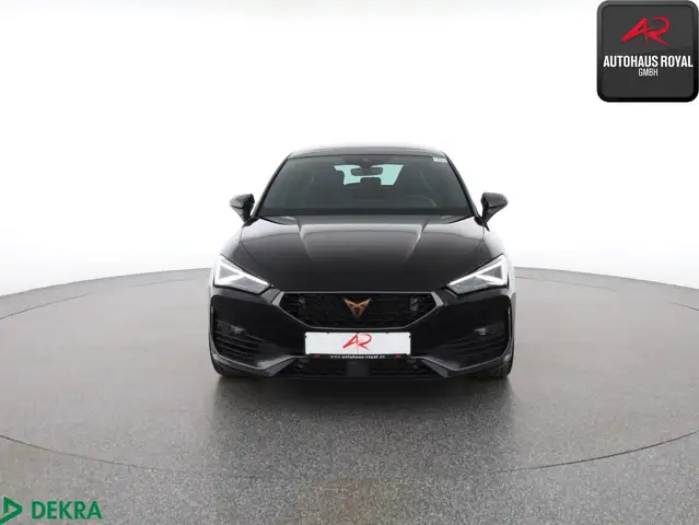 CUPRA Leon view 8