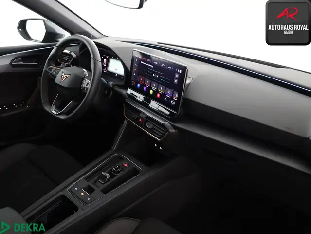 CUPRA Leon view 11