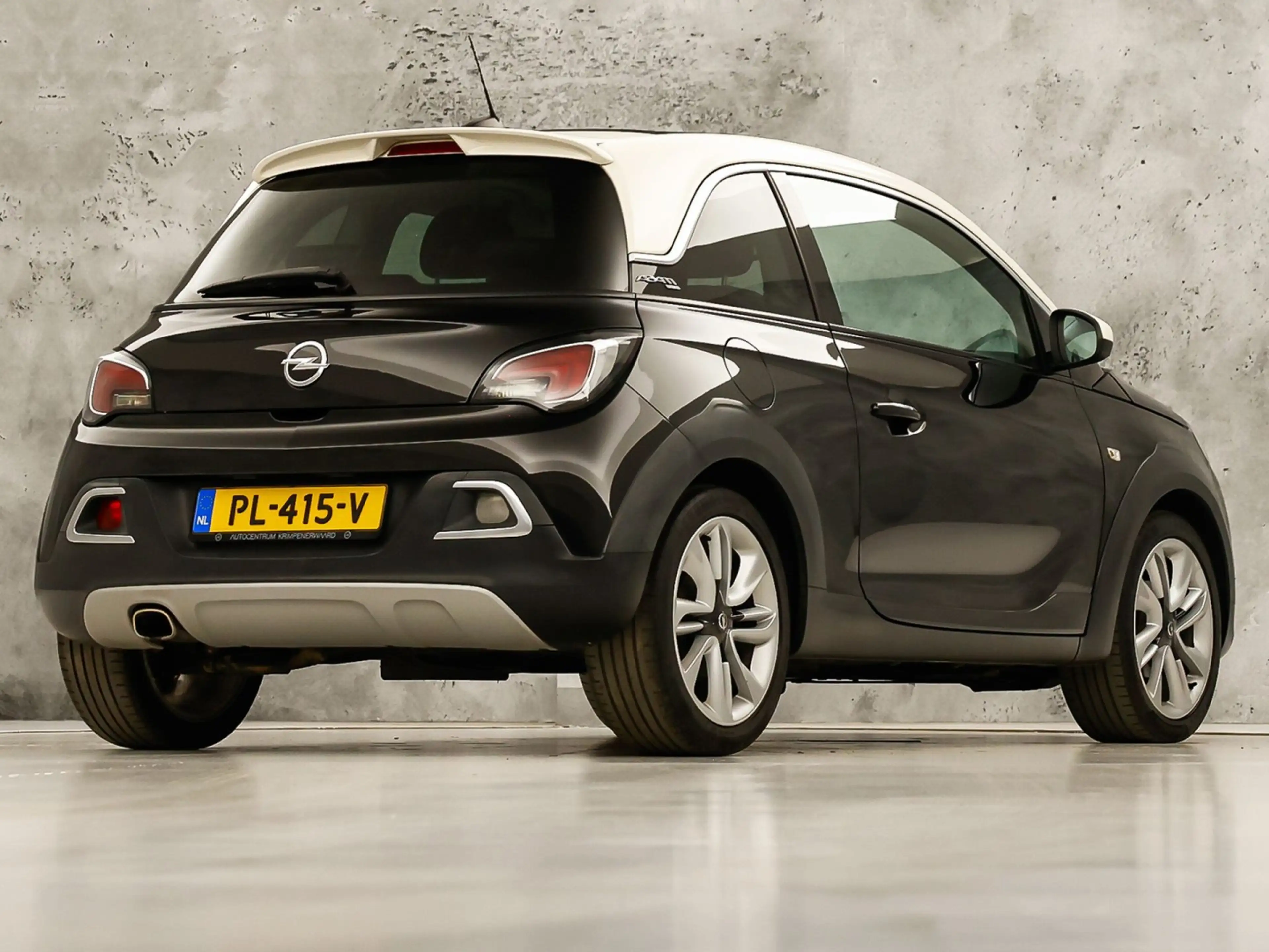 Opel Adam 1.0 Turbo Rocks Online Sports (SCHUIFDAK, APPLE CA — photo 5