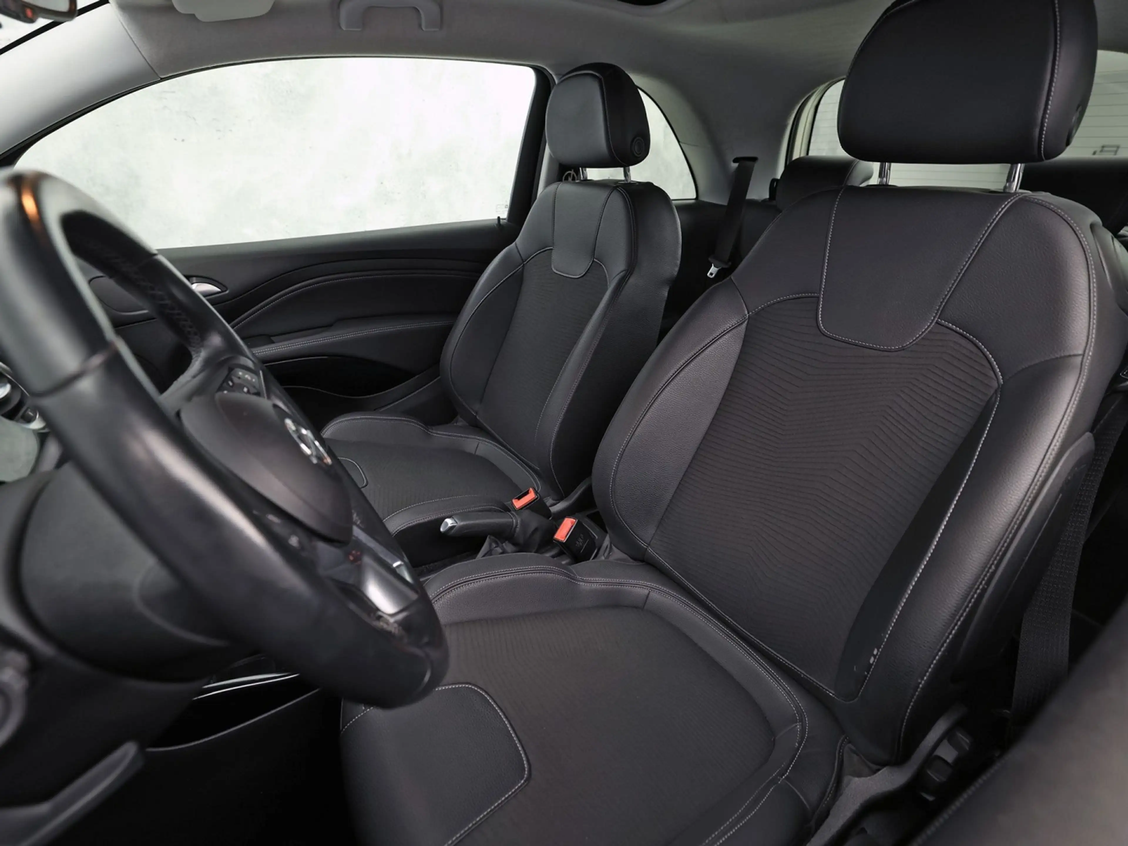 Opel Adam 1.0 Turbo Rocks Online Sports (SCHUIFDAK, APPLE CA — photo 15