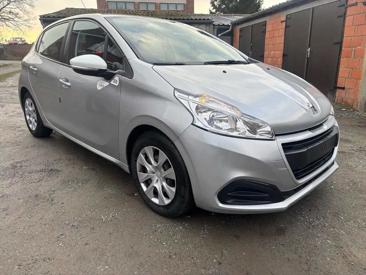 Peugeot 208 1.2i Like/AIRCO/EXPORT/MARCHAND Argent - 2