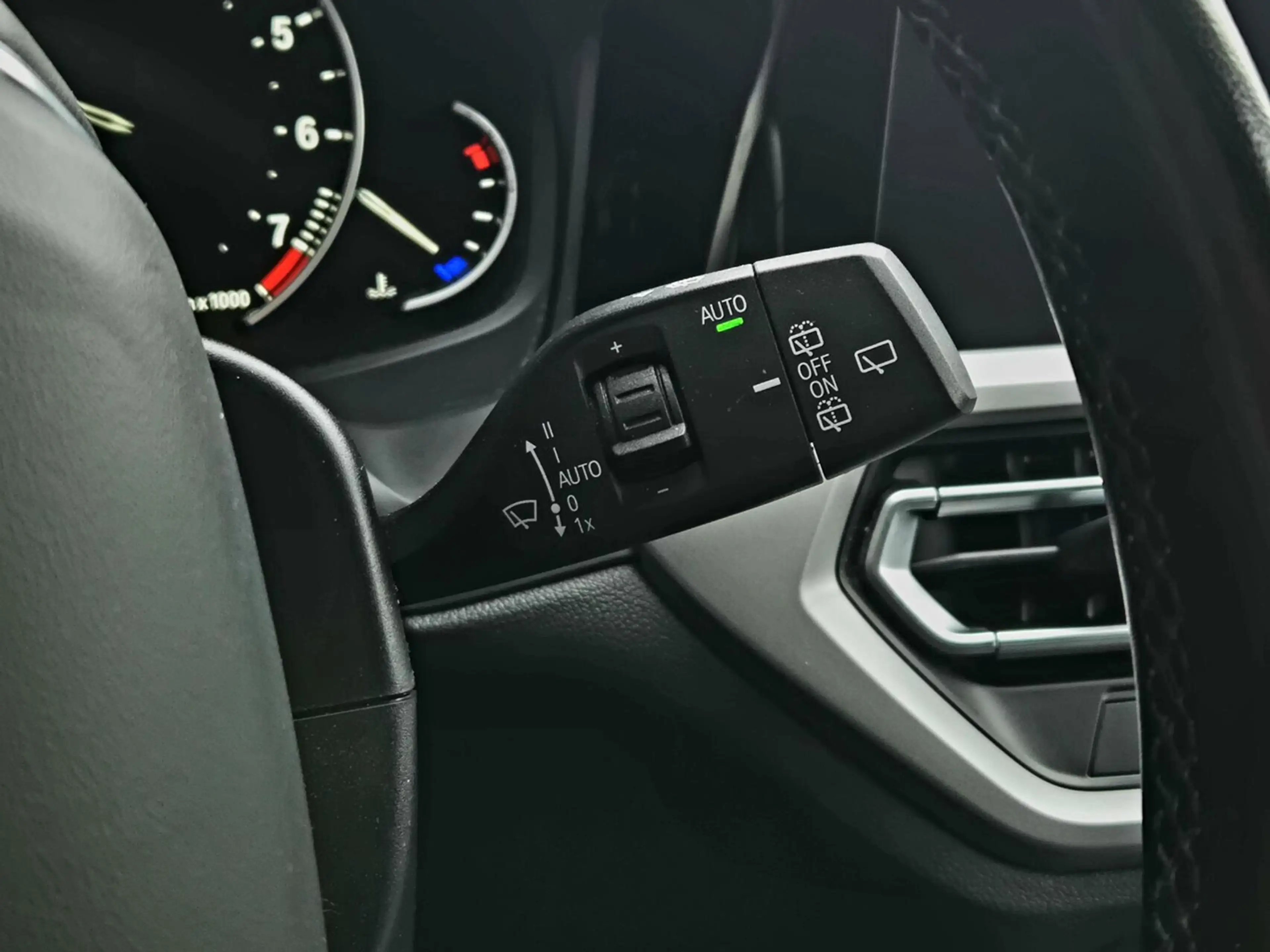 BMW 318 3-serie Touring 318i 2.0i Executive Shadow Automaa — photo 30