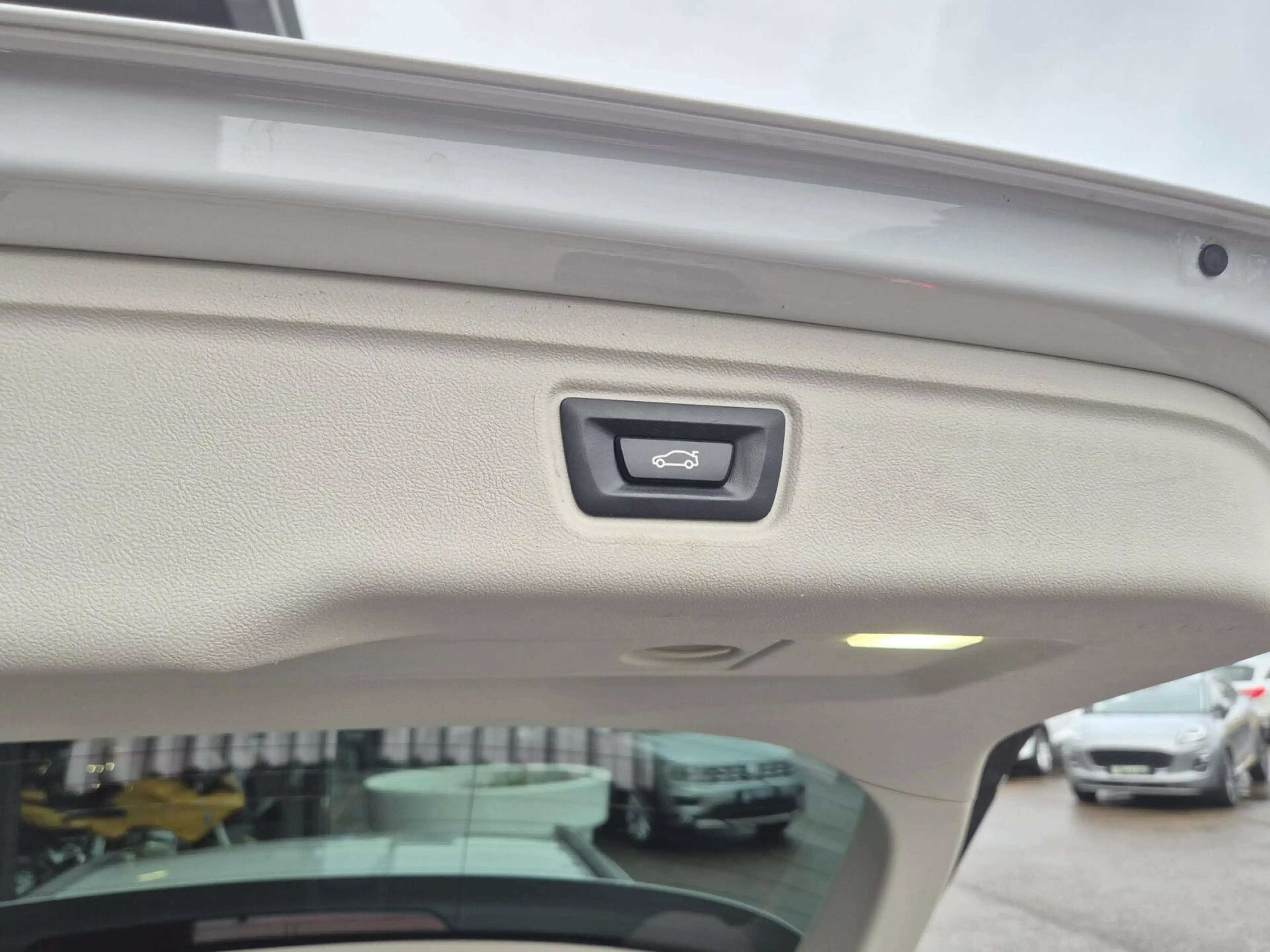 BMW 318 3-serie Touring 318i 2.0i Executive Shadow Automaa — photo 19