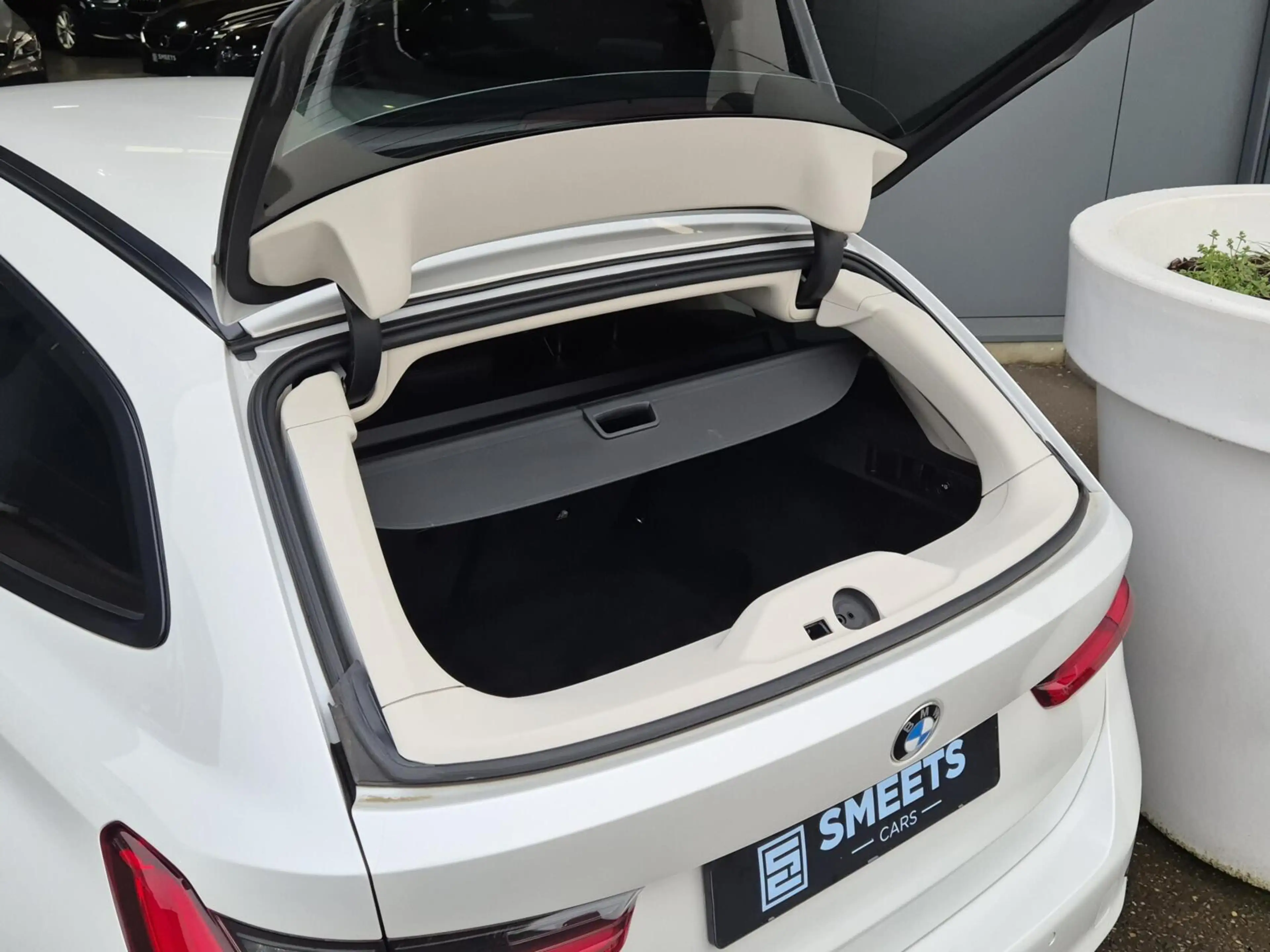 BMW 318 3-serie Touring 318i 2.0i Executive Shadow Automaa — photo 25
