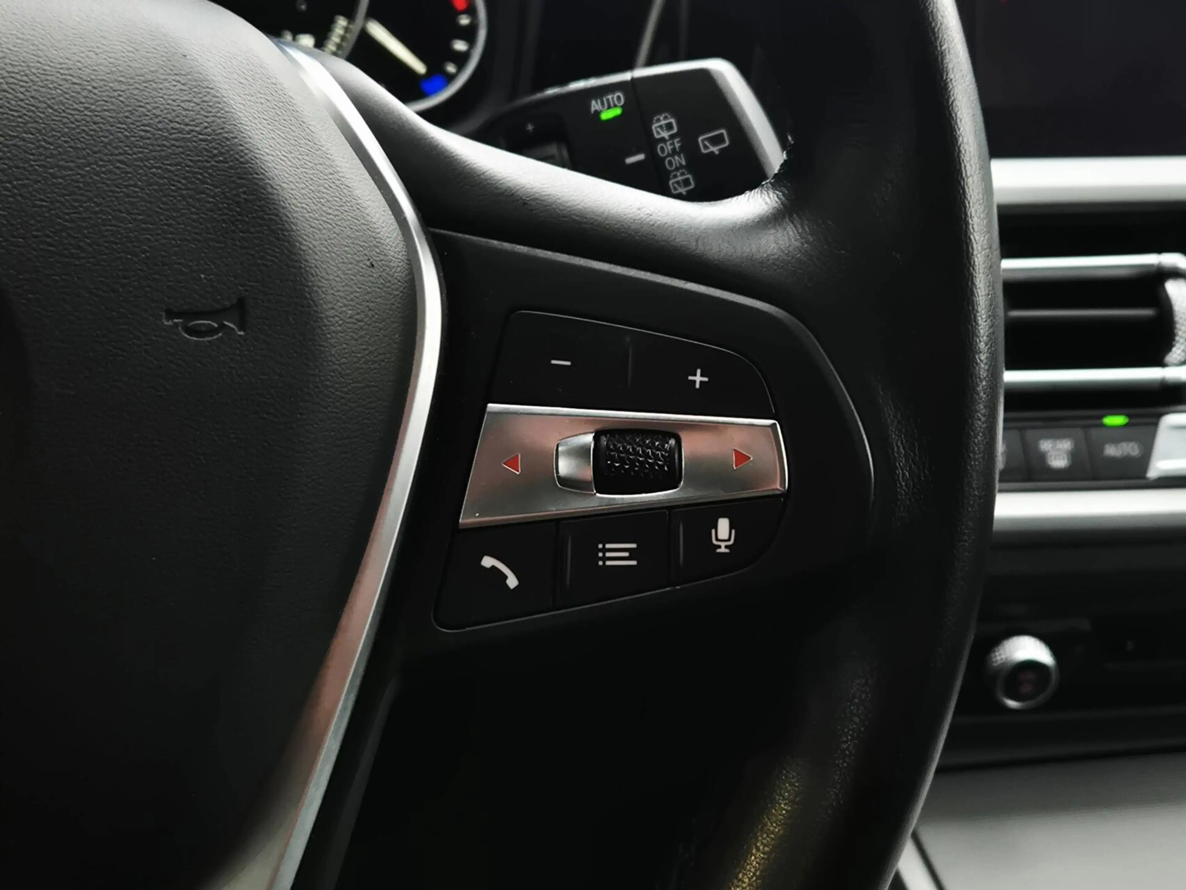 BMW 318 3-serie Touring 318i 2.0i Executive Shadow Automaa — photo 38