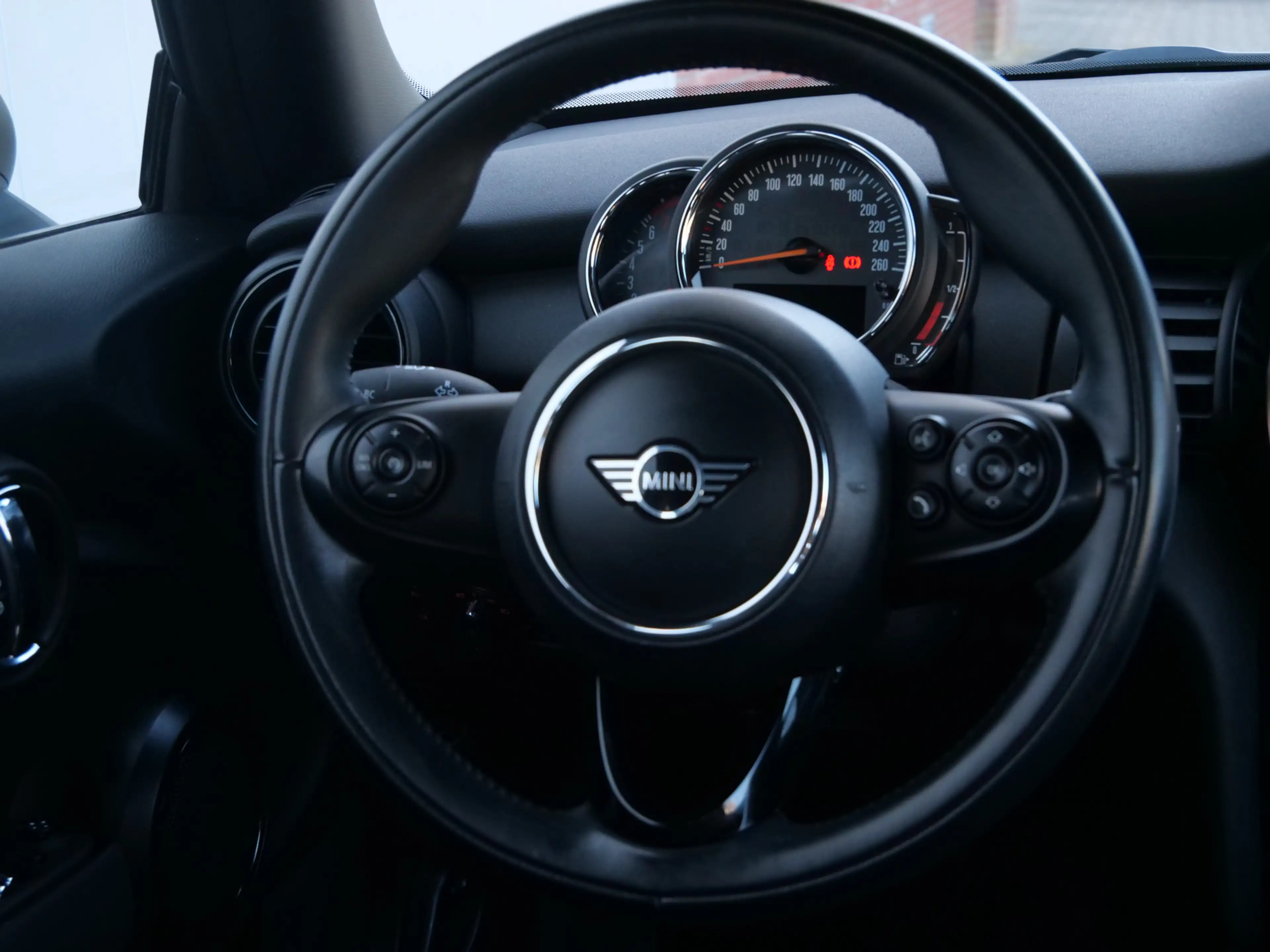 MINI One 3-Deurs 1.5 102 PK Navigatie / PDC / Cruise contro — photo 8