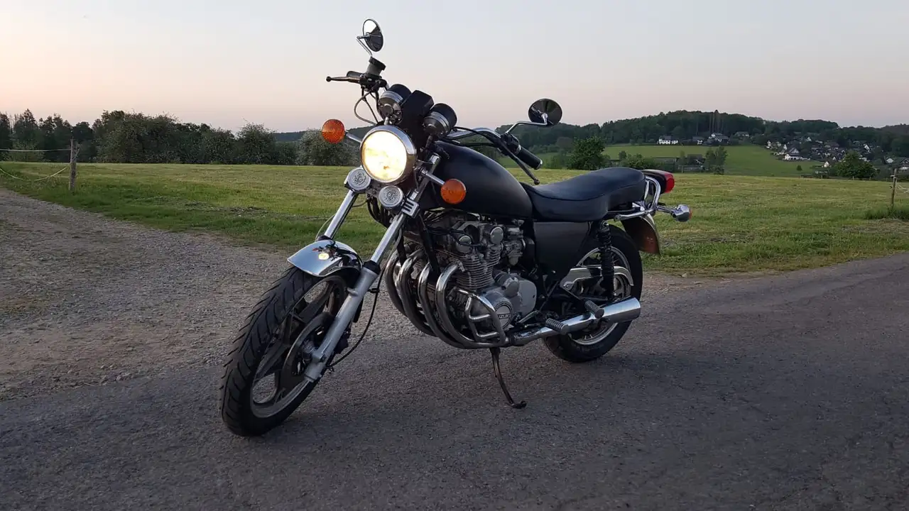 Suzuki GS 550