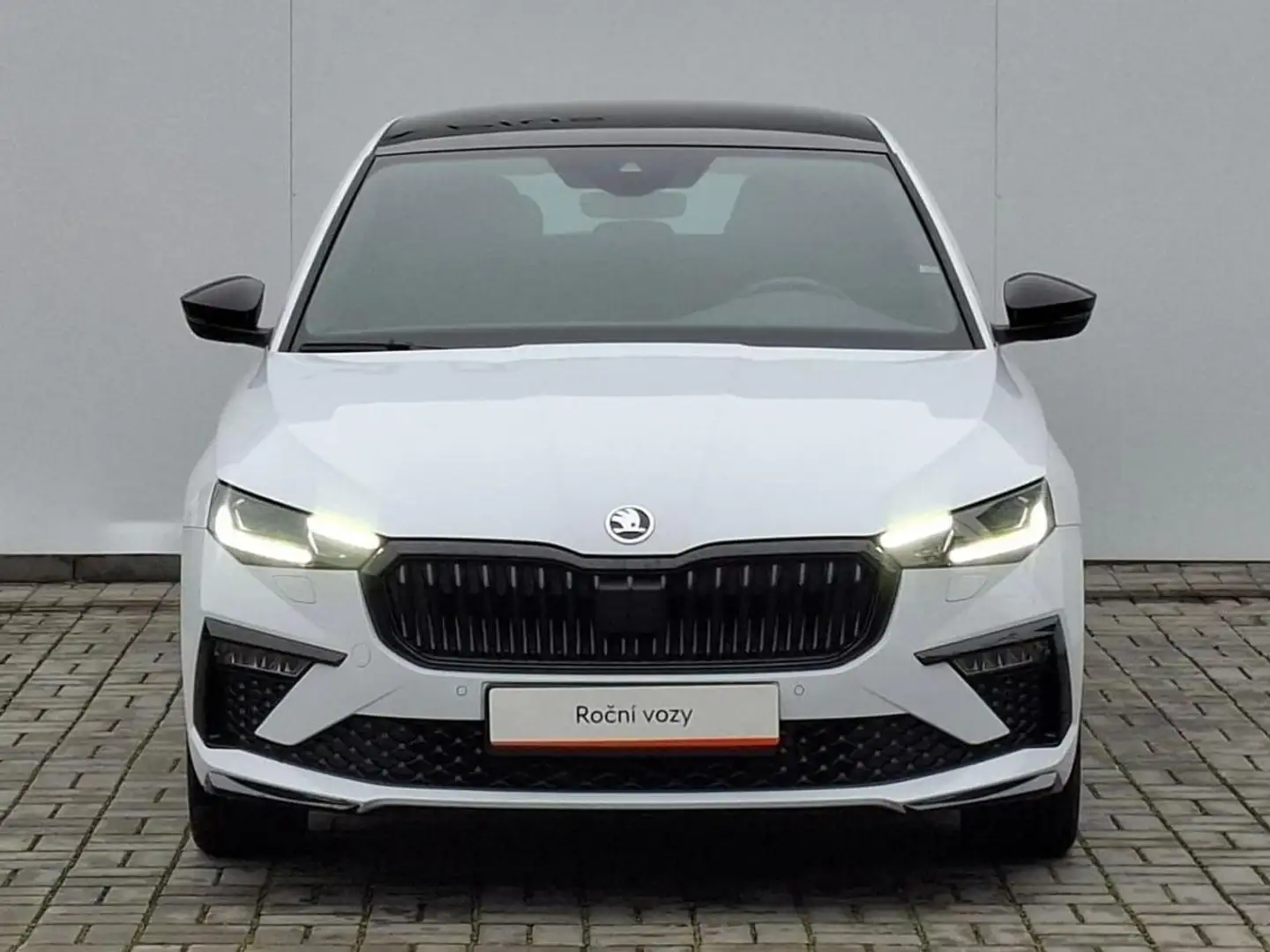 Skoda Scala Monte Carlo !! SUPER AUSSTATTUNG + AHK !! Weiß - 2