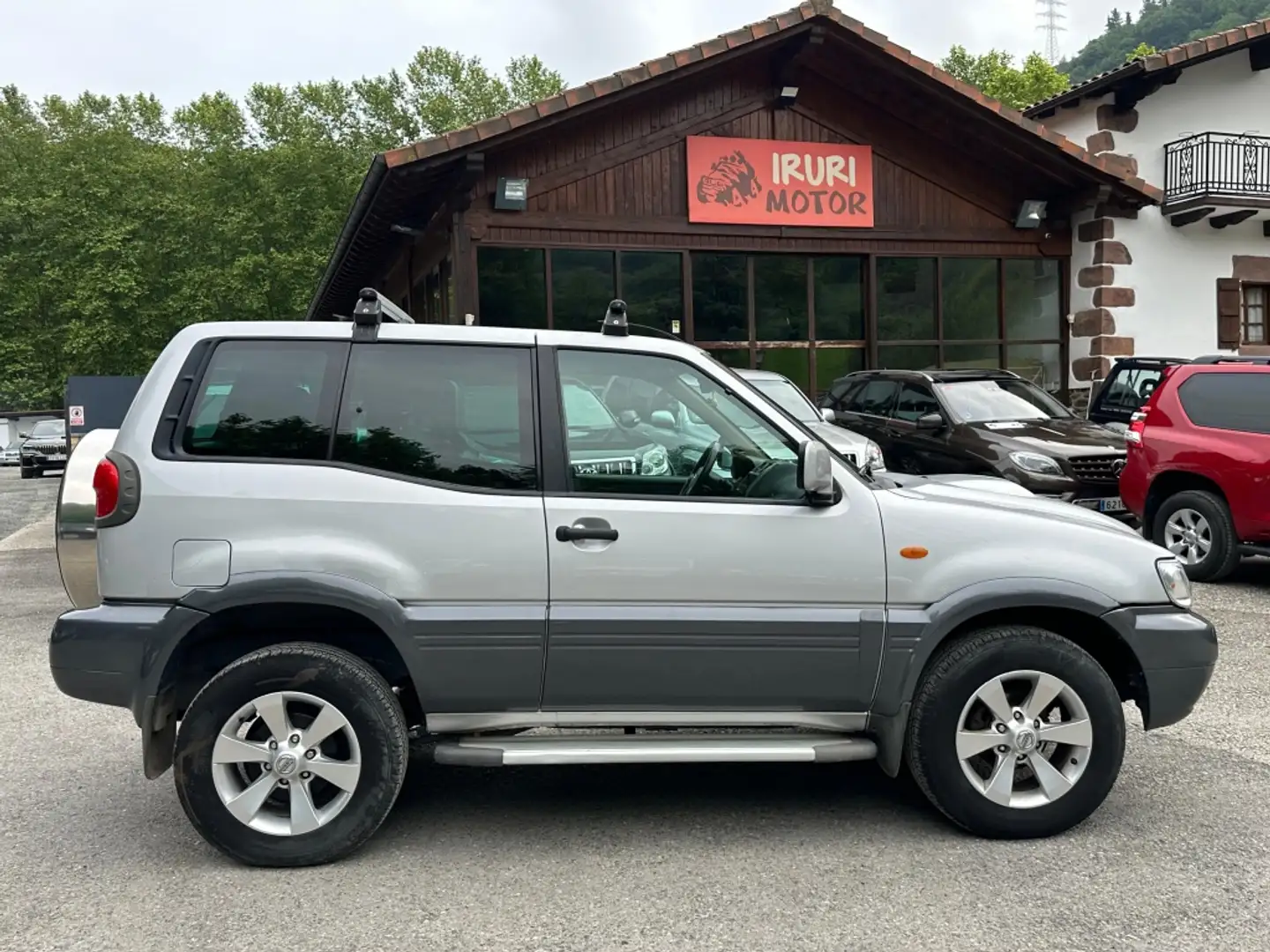 Nissan Terrano 3.0Di Turbo Sport Gri - 1