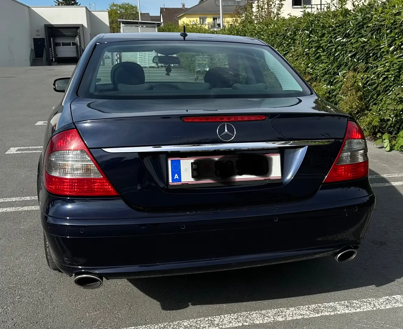 Mercedes-Benz E 320 E 320 Eleg.4MATIC Sport Exterieur CDI Aut. Elegance Sport Exterieur Blau - 2