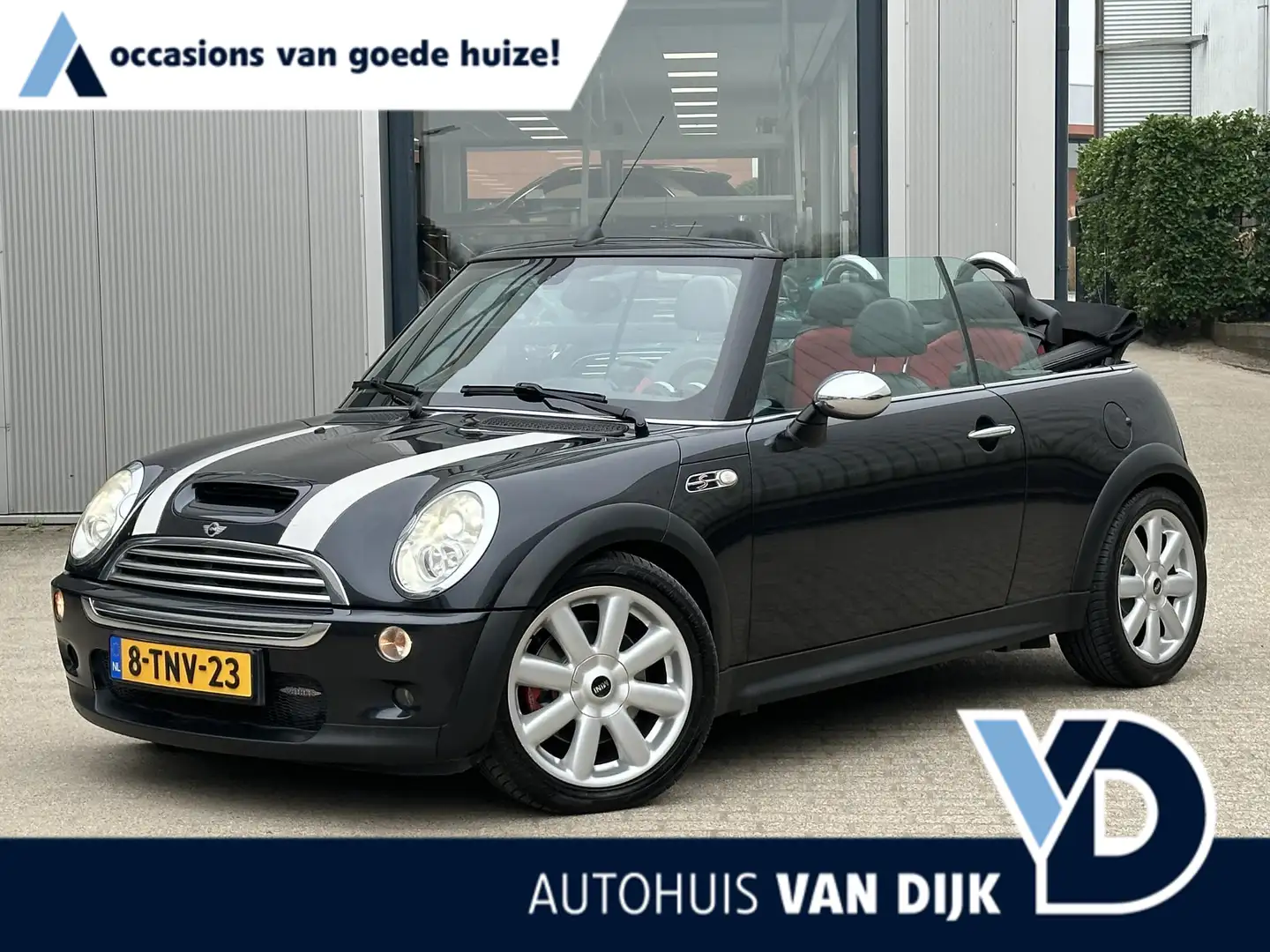MINI John Cooper Works Cabrio Mini 1.6 211pk Chili | 17-inch/PDC/Navi/Windscherm Fekete - 1
