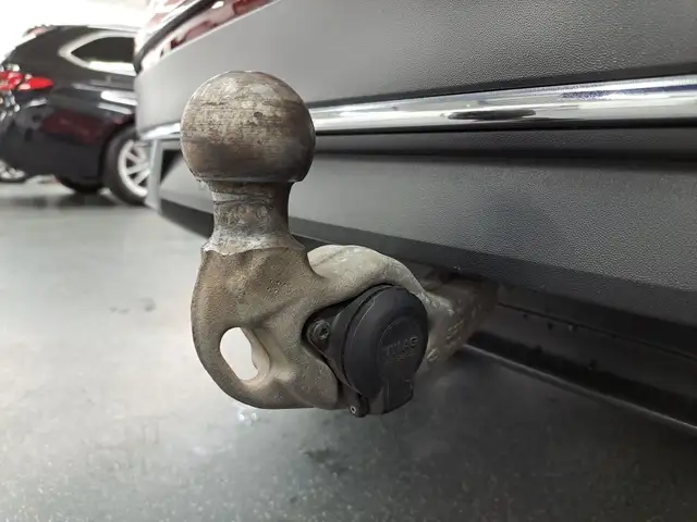 Volkswagen Tiguan view 8