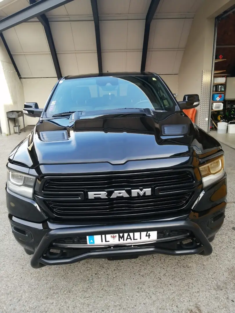 Dodge RAM Schwarz - 1