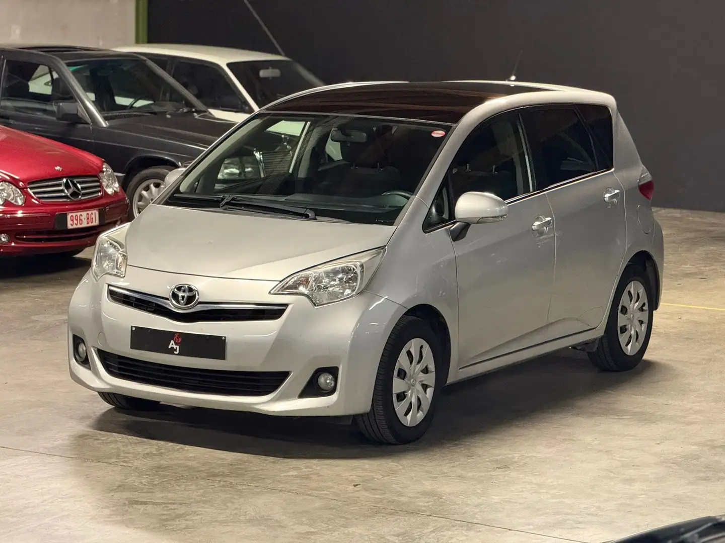 Toyota Verso-S 1.33 VVT-i Life // Panorama // Garantie Zilver - 1