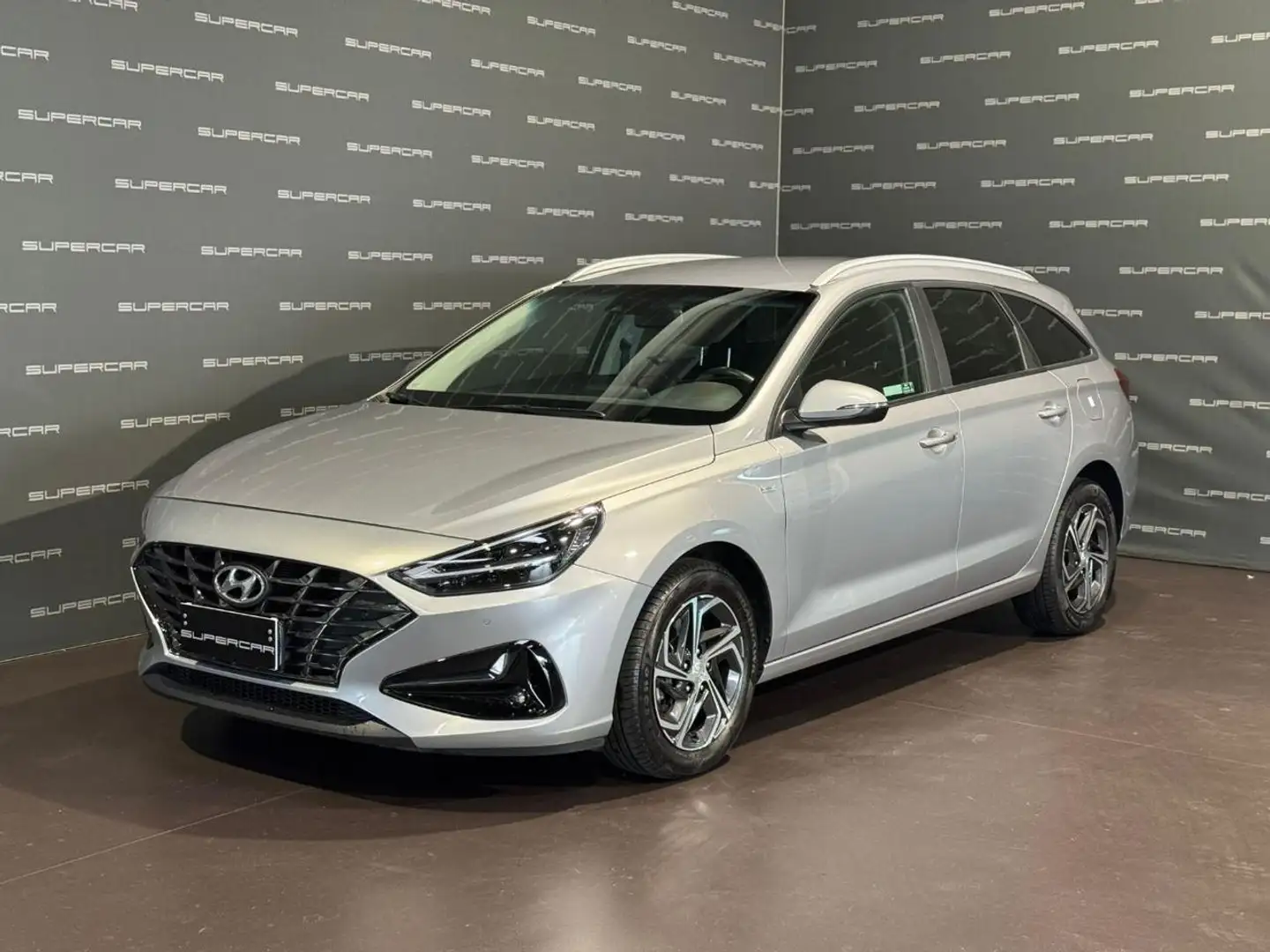 Hyundai i30 Wagon 1.0 T-GDI iMT 48V Prime Argento - 1