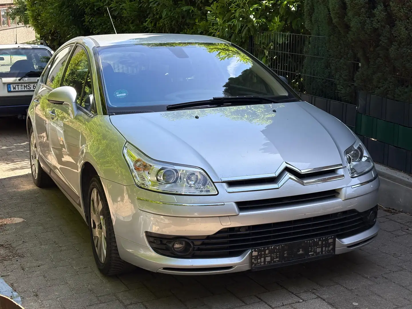 Citroen C4 C4 140PS Exclusive 2008 TÜVNeu Unfallfrei 93tkm Silber - 1
