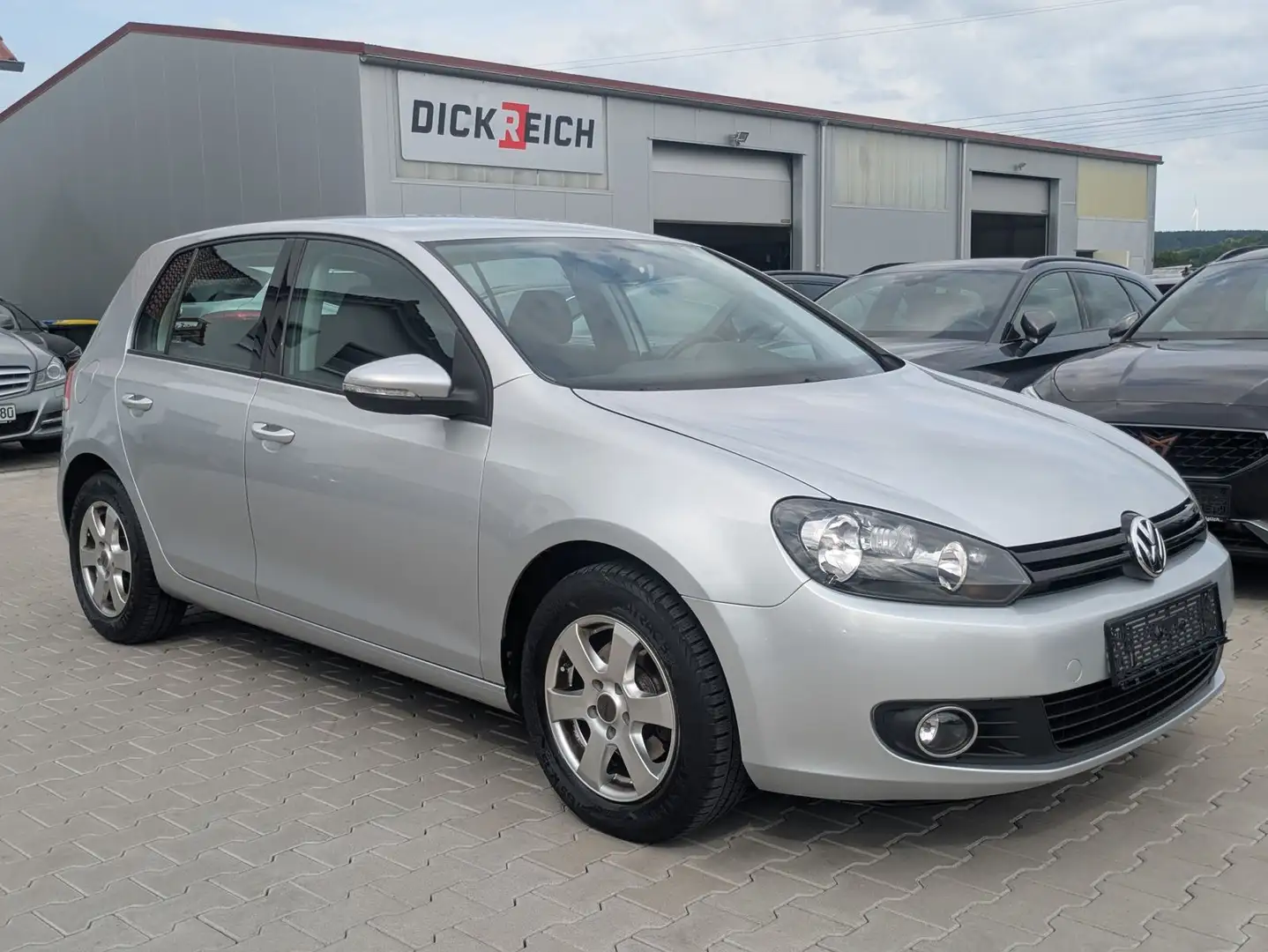 Volkswagen Golf 1.6KLIMA*TÜV09-26 Silber - 1