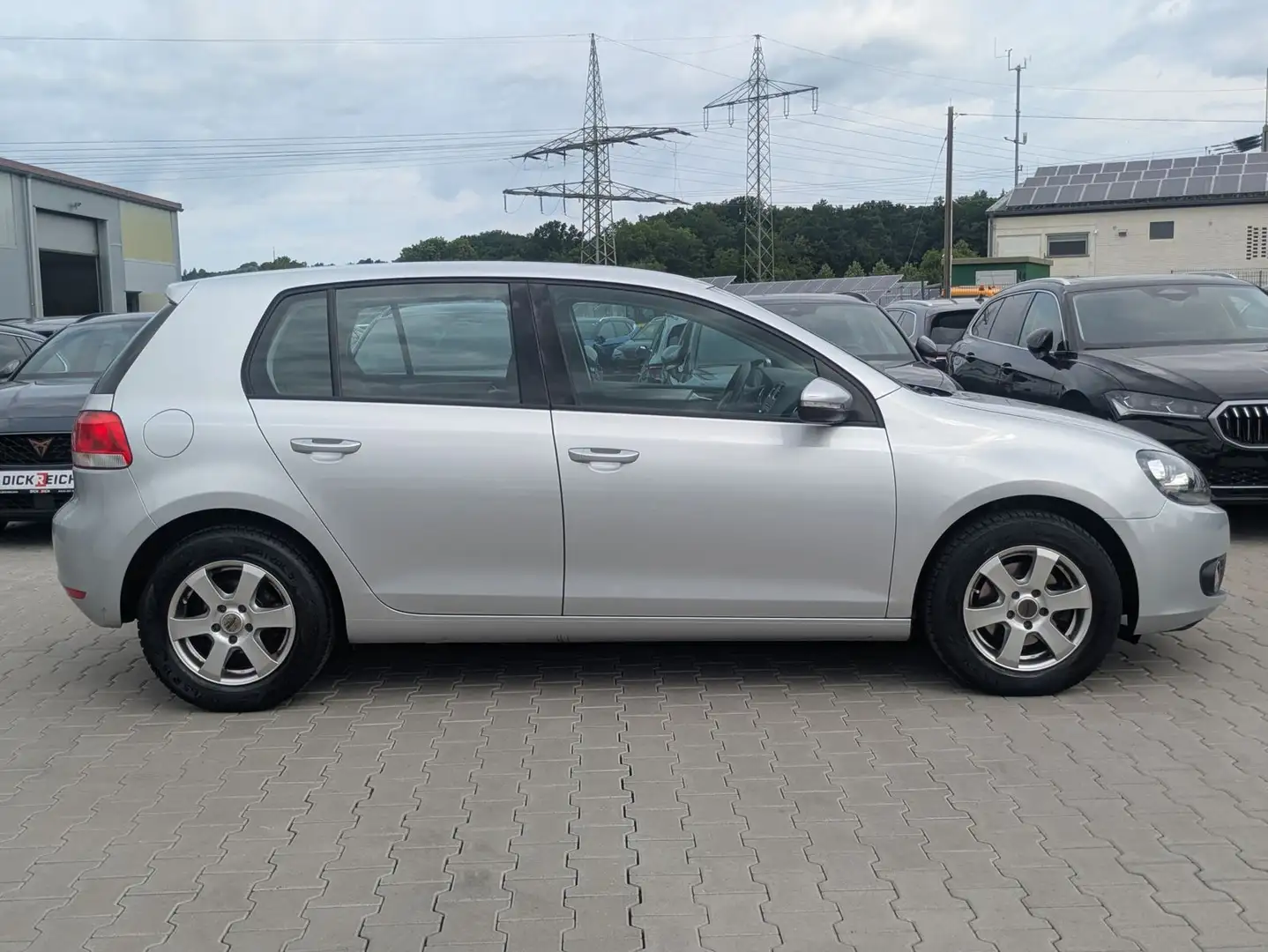 Volkswagen Golf 1.6KLIMA*TÜV09-26 Silber - 2