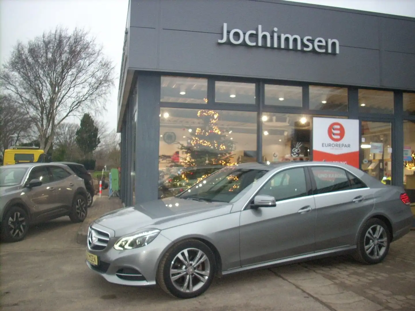 Mercedes-Benz E 200 E 200 CGI AT  Leder Sitzheizung Schiebedach Argent - 1