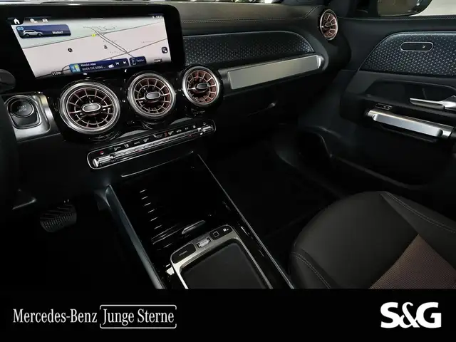 Mercedes-Benz EQB view 14