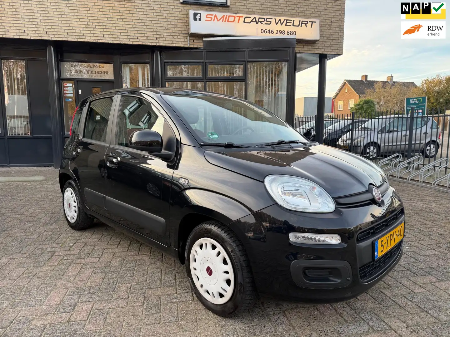 Fiat Panda 0.9 TwinAir Edizione Cool Zwart - 1