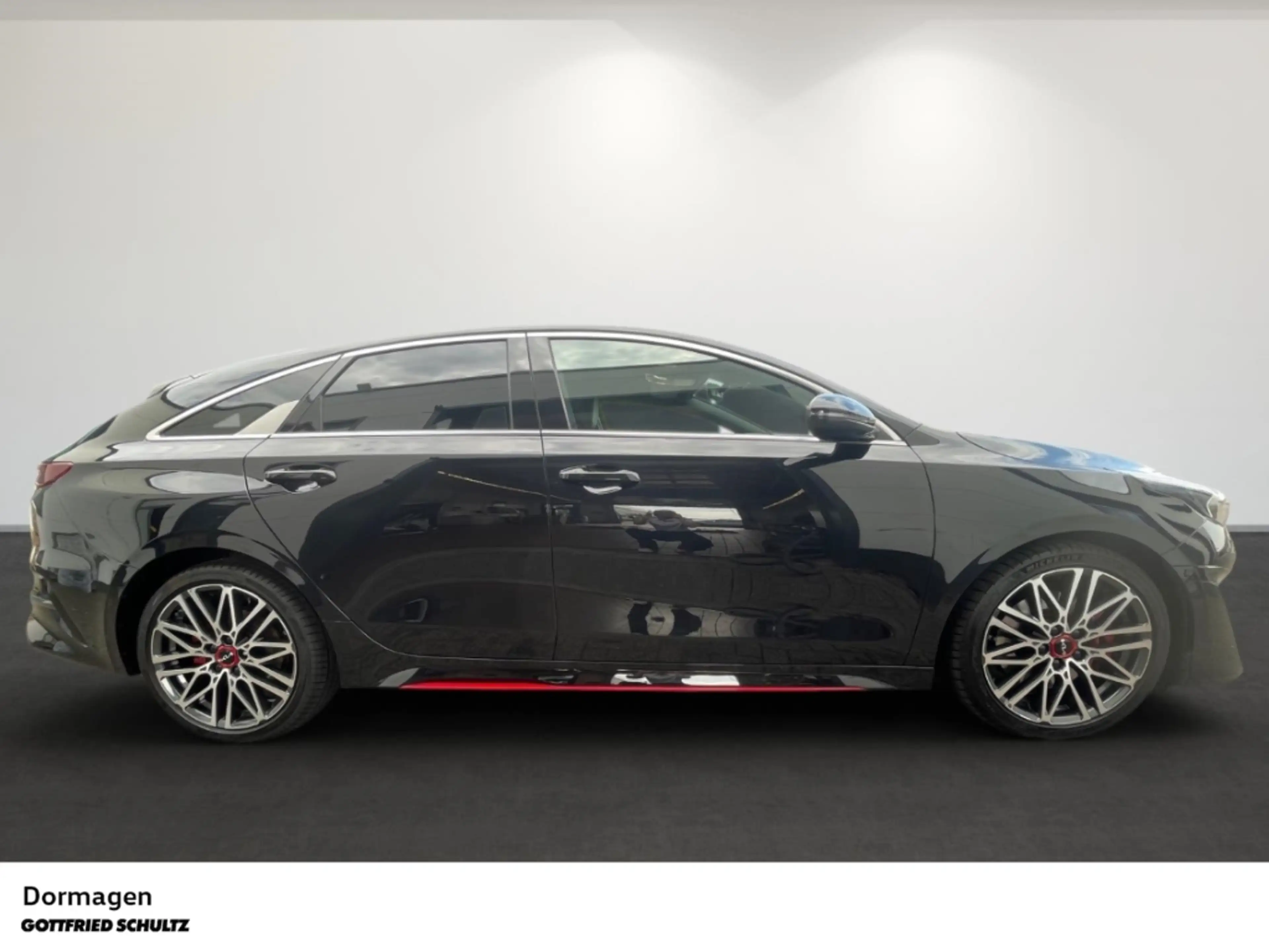 Kia ProCeed / pro_cee'd GT — photo 2