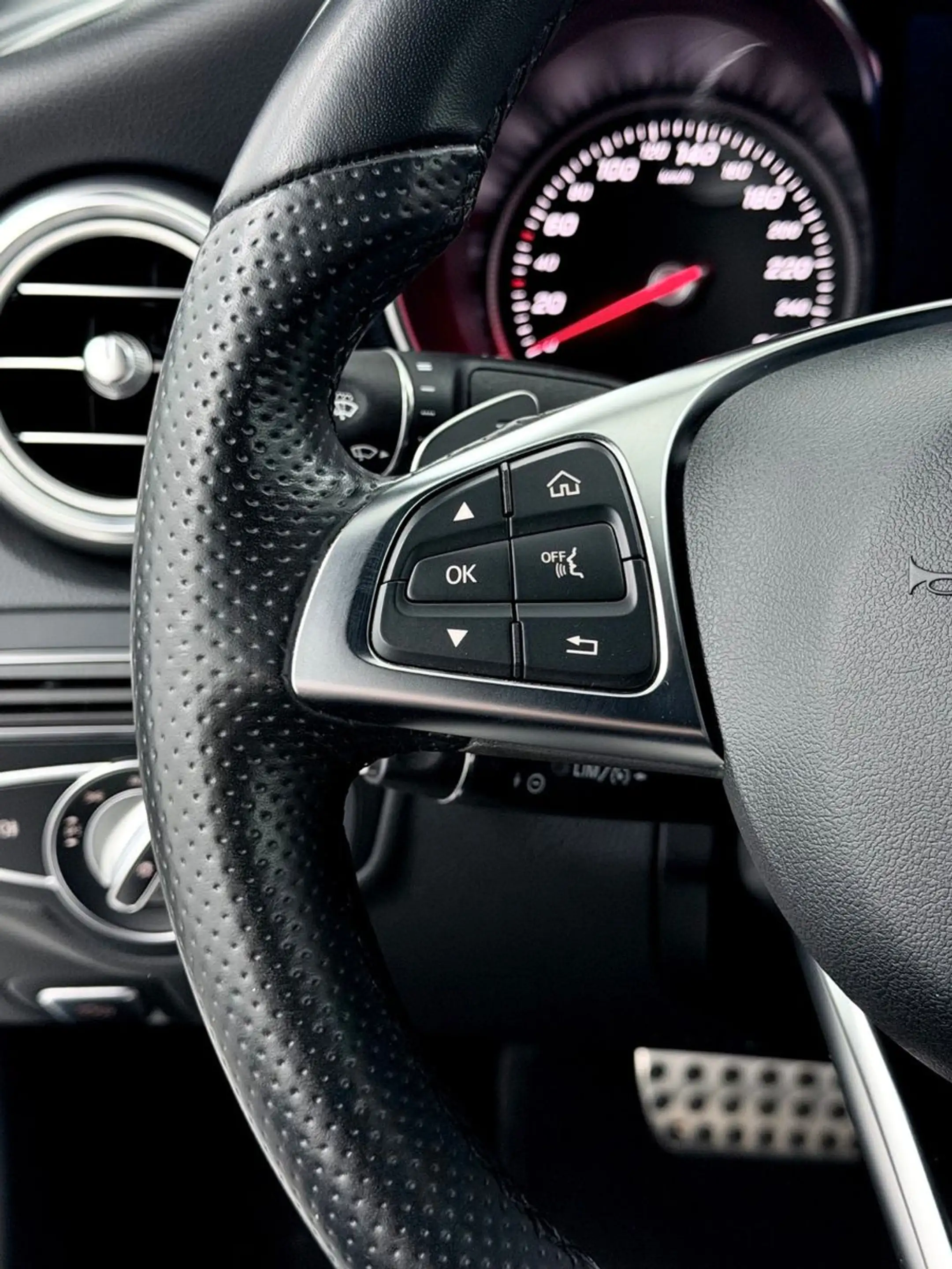 Mercedes-Benz C 250 C Coupe-AMG-NAVI-LED-SHZ-NIGHT-BURM — photo 22