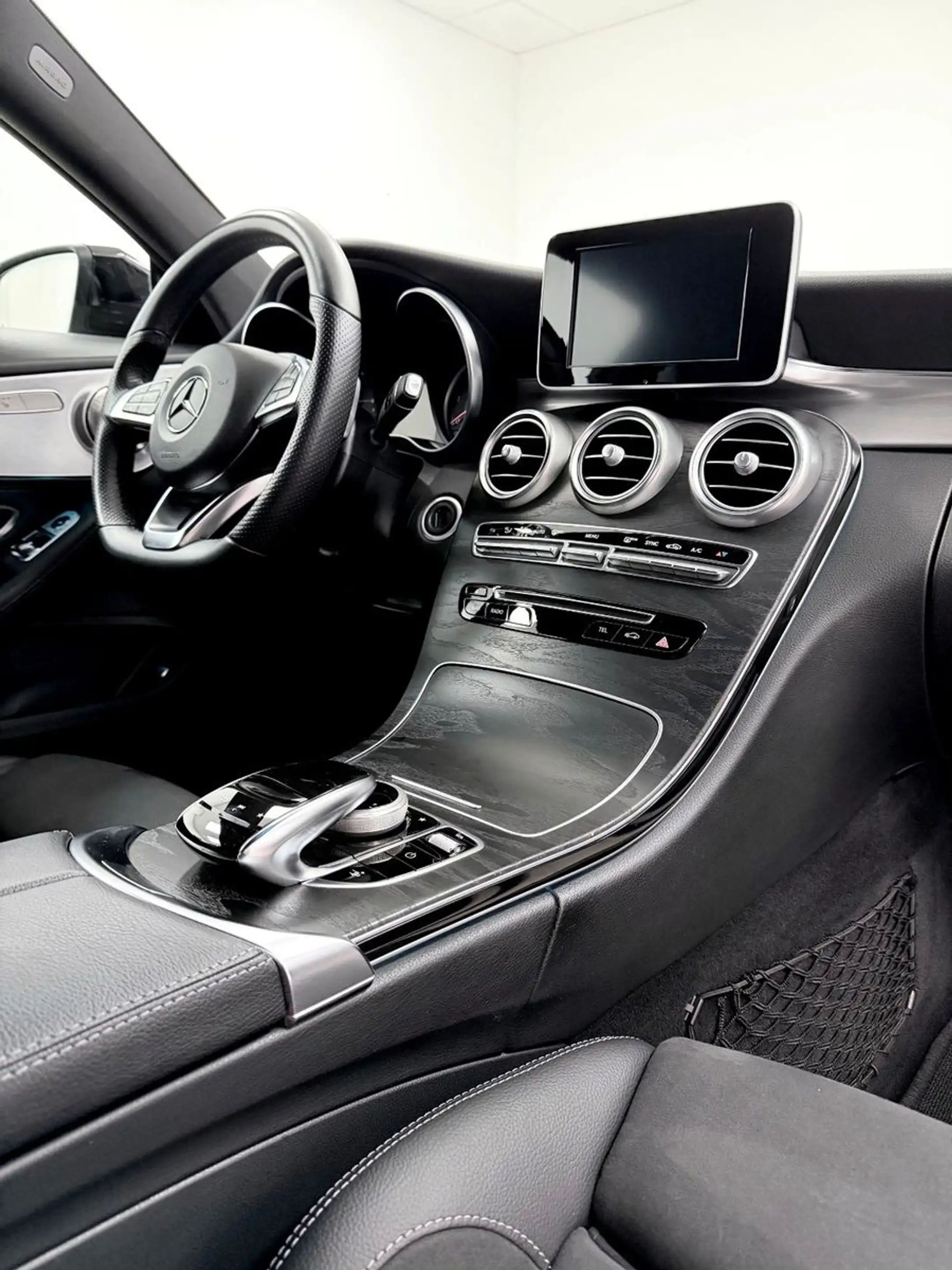 Mercedes-Benz C 250 C Coupe-AMG-NAVI-LED-SHZ-NIGHT-BURM — photo 18