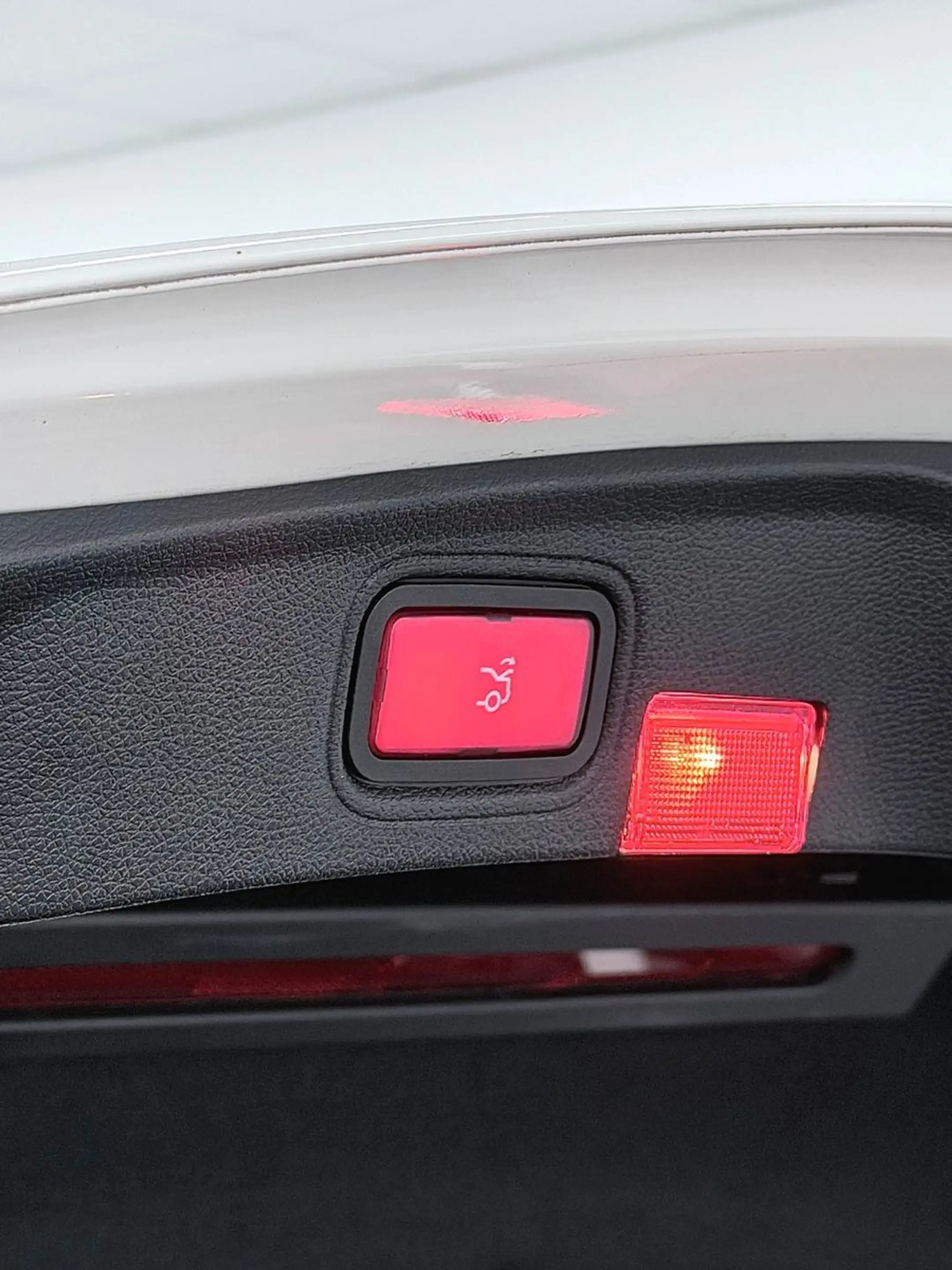 Mercedes-Benz C 250 C Coupe-AMG-NAVI-LED-SHZ-NIGHT-BURM — photo 8