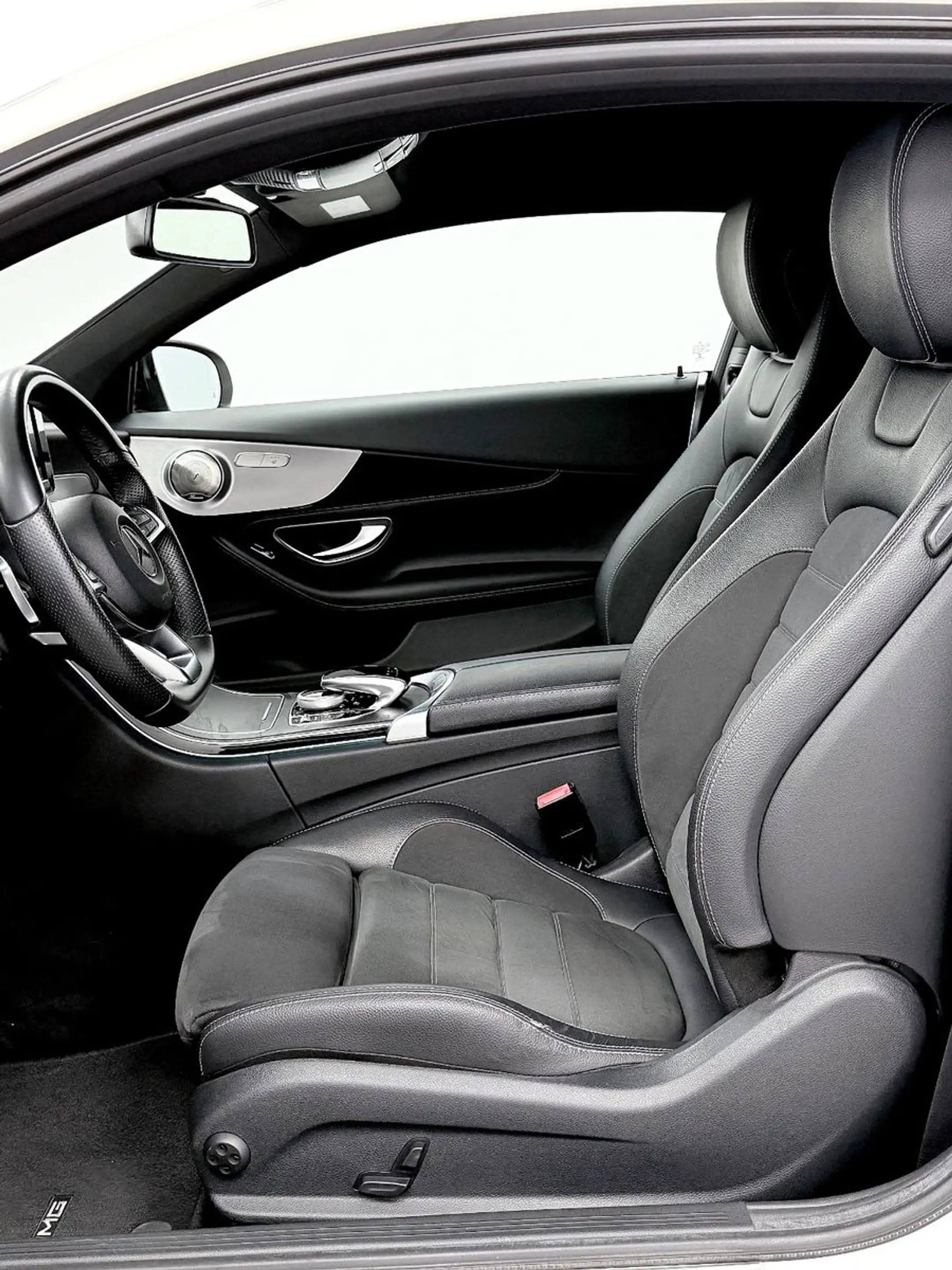 Mercedes-Benz C 250 C Coupe-AMG-NAVI-LED-SHZ-NIGHT-BURM — photo 12
