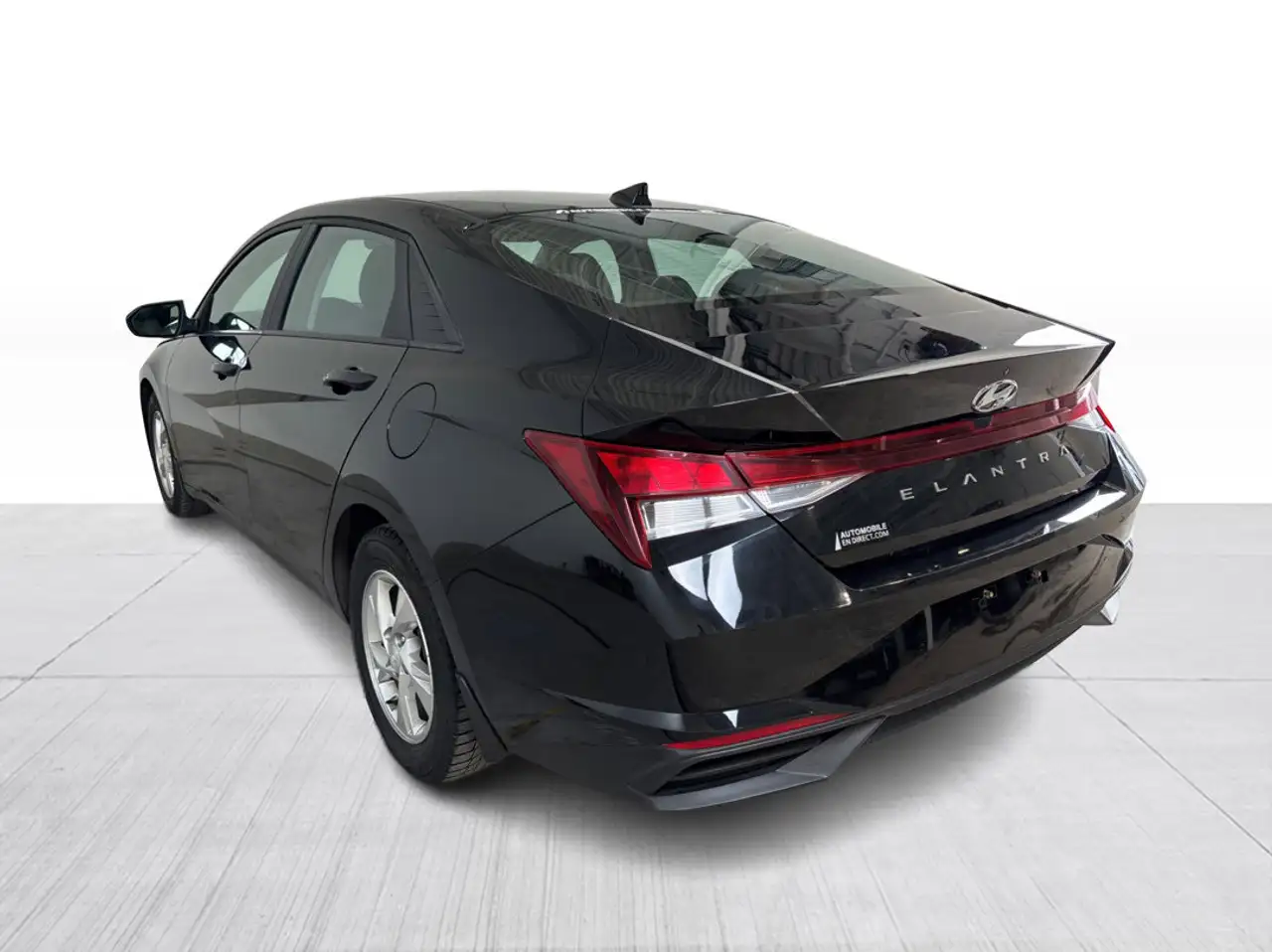 Hyundai ELANTRA снимка Hyundai ELANTRA