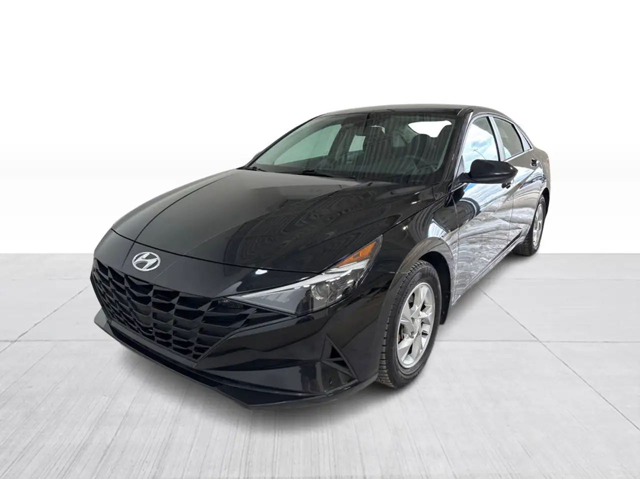 Hyundai ELANTRA снимка Hyundai ELANTRA