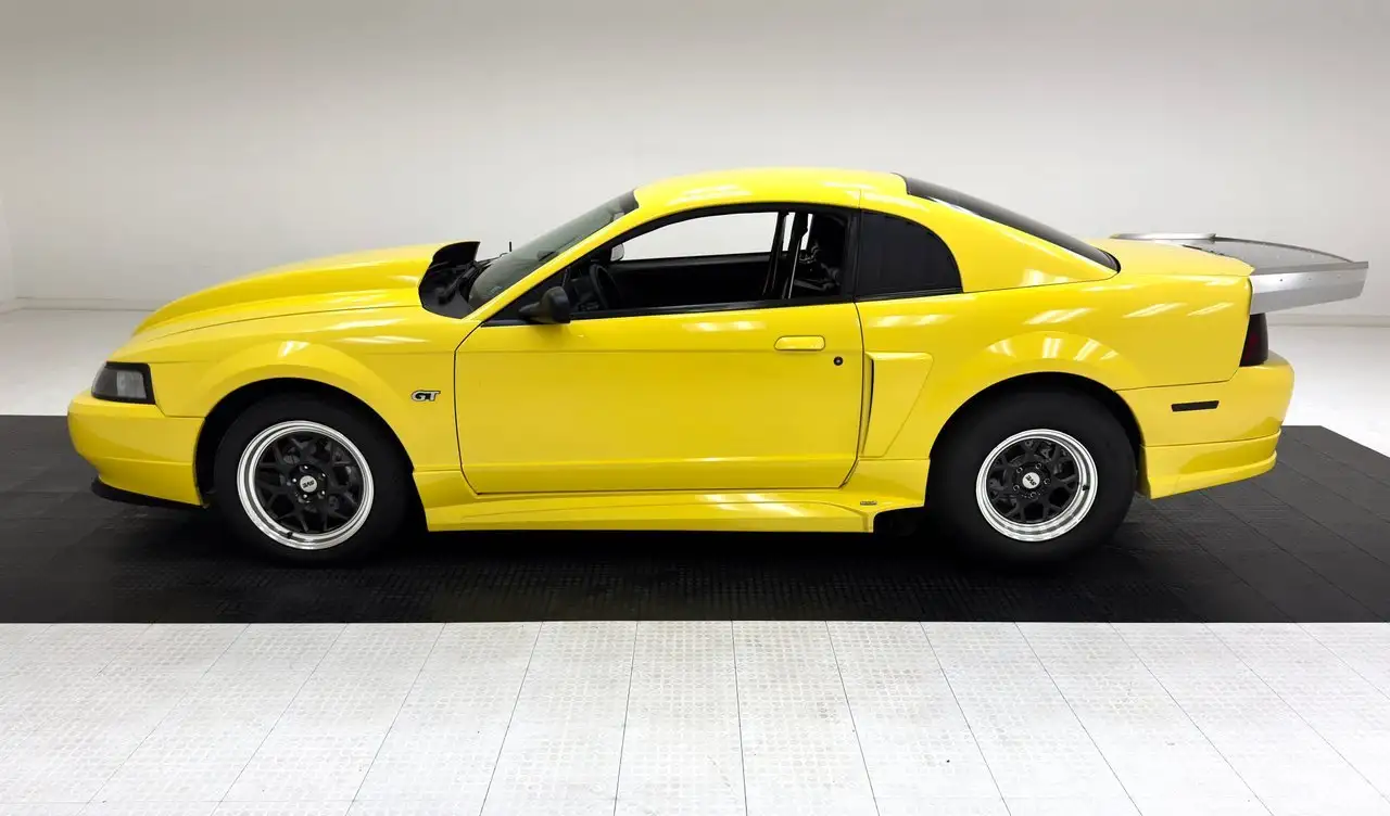 Ford Mustang GT Coupe, foto 2