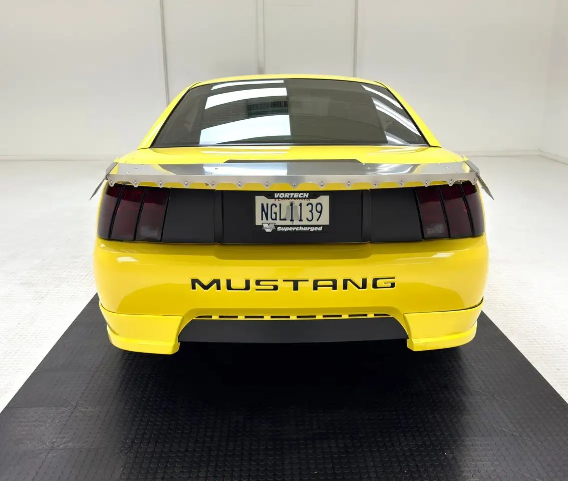 Ford Mustang GT Coupe, foto 4