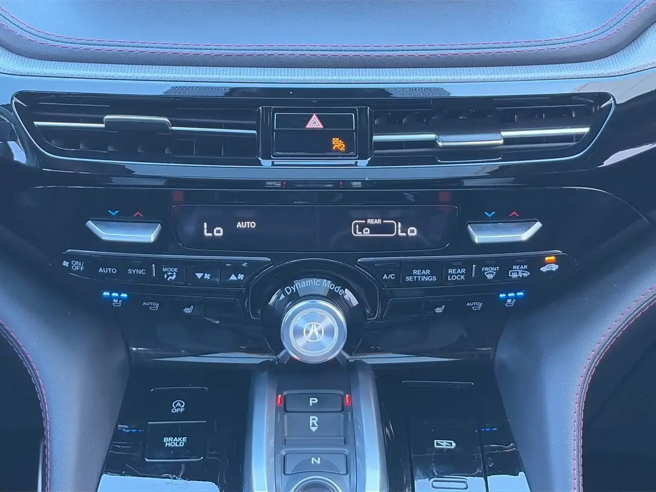 Acura MDX снимка Acura MDX