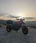 Ducati Hyperstrada Rood - thumbnail 1
