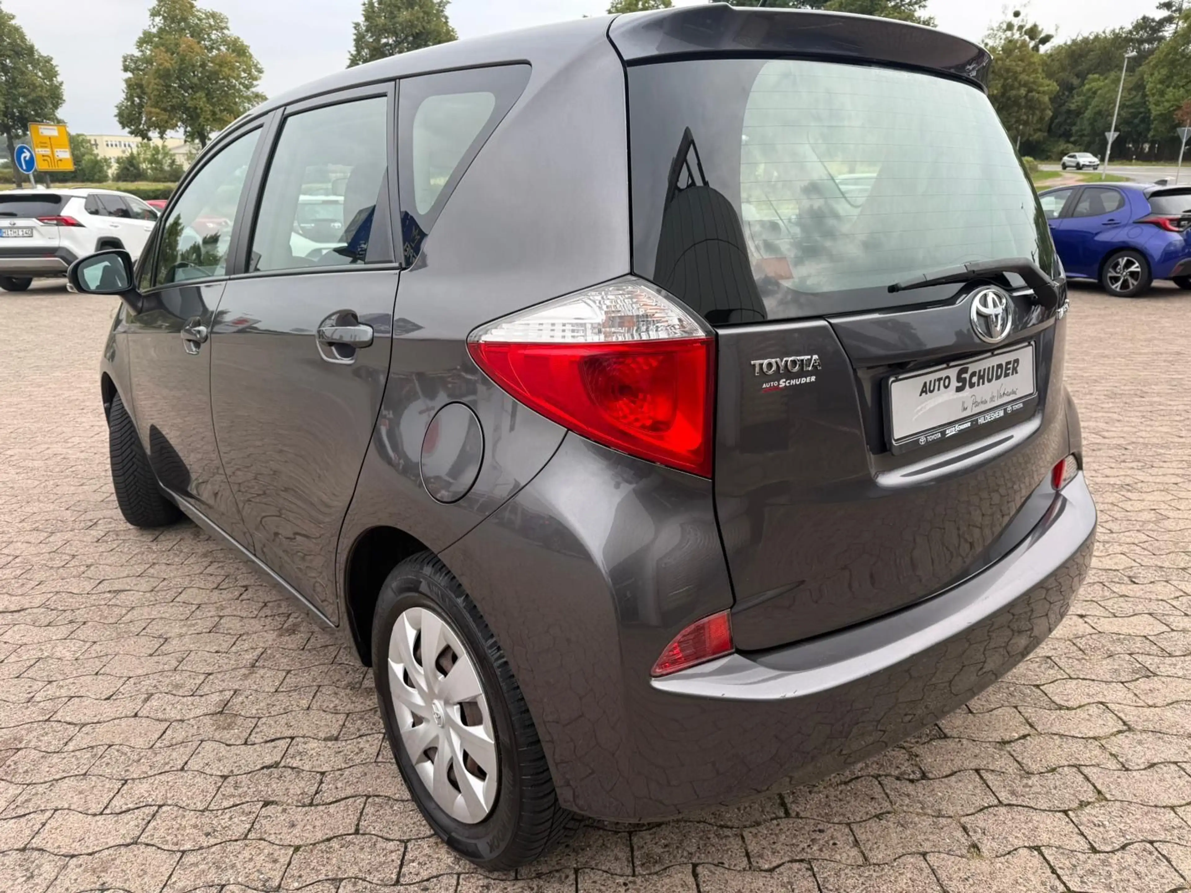 Toyota Verso-S Life **RÜCKFAHRKAMERA** — photo 2