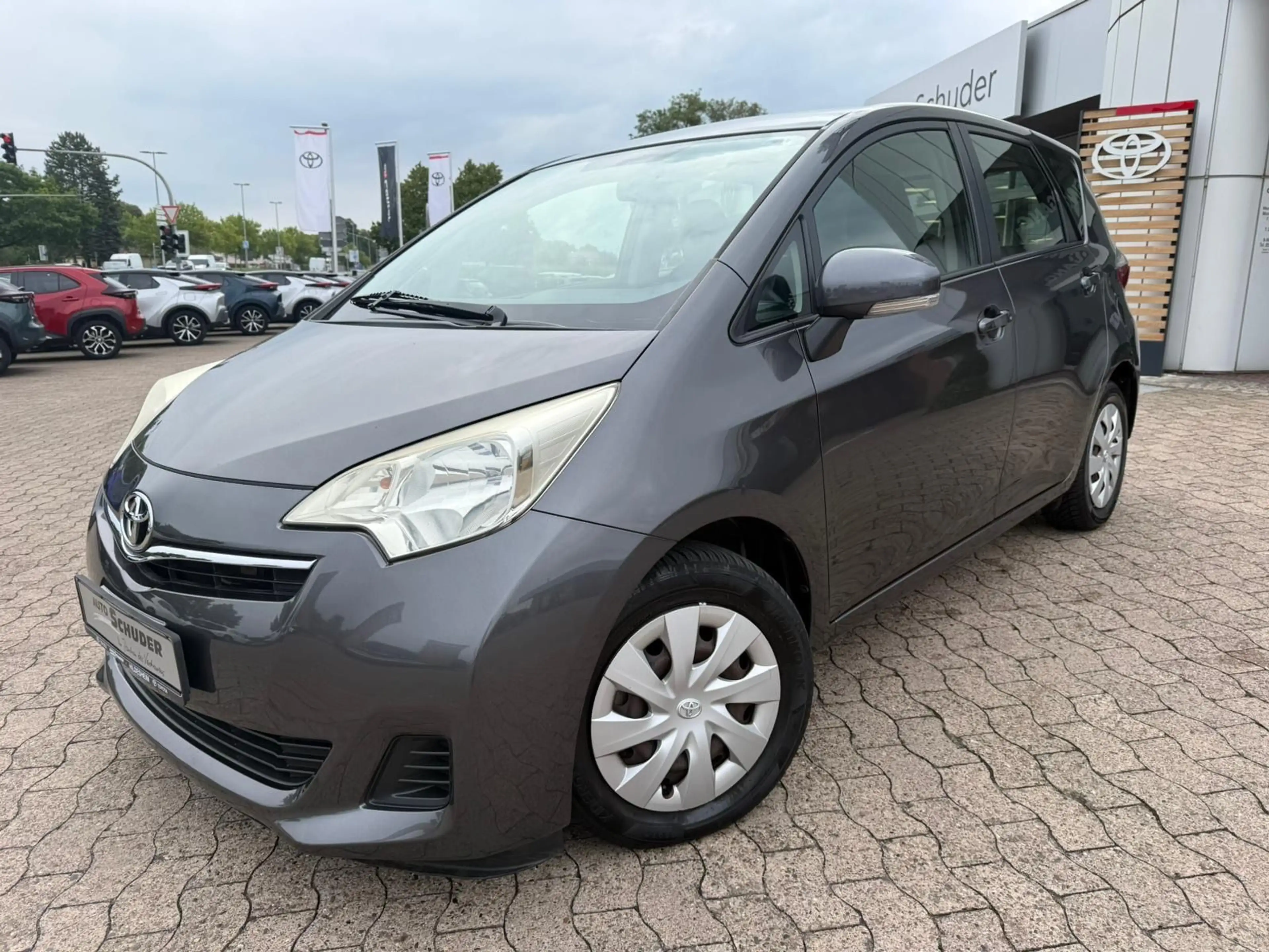 Toyota Verso-S Life **RÜCKFAHRKAMERA**