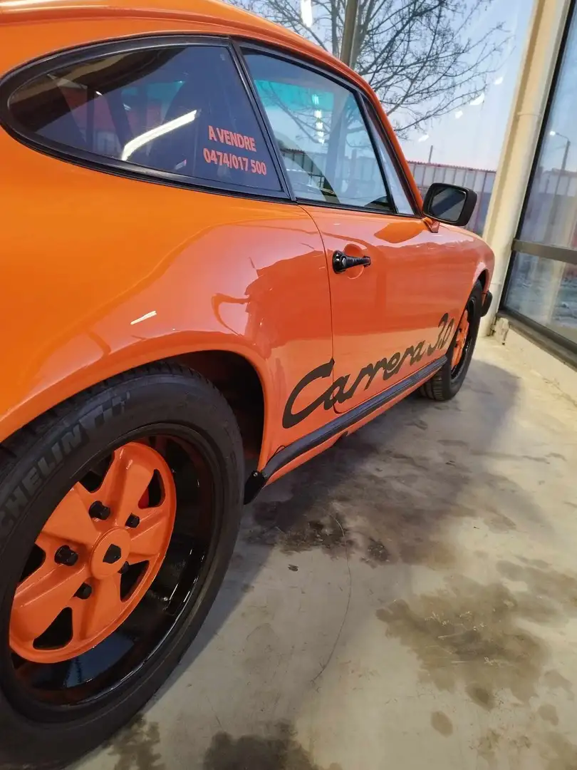 Porsche 911 Orange - 2