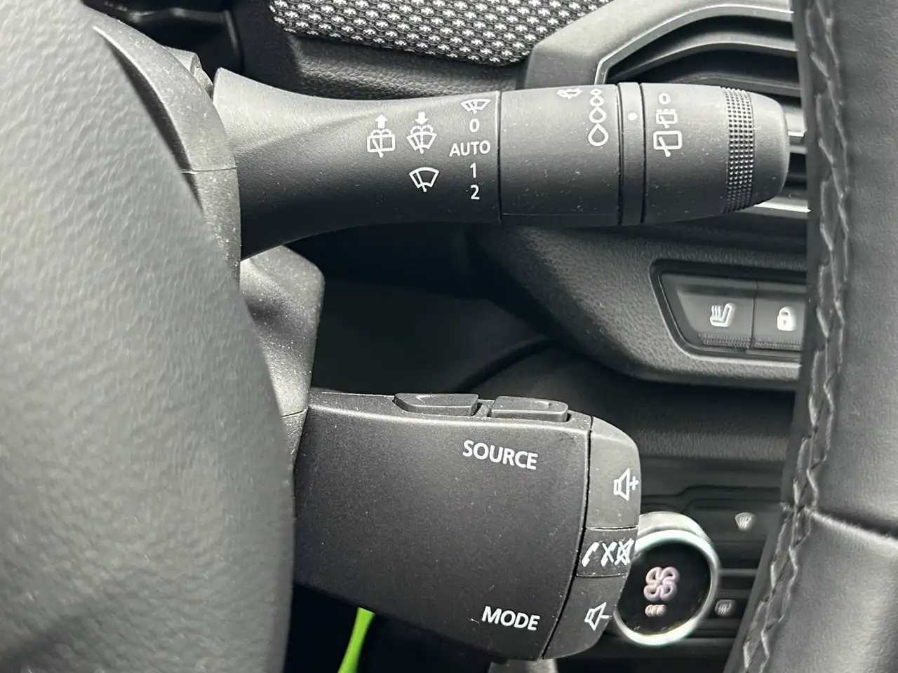 Dacia Sandero Comfort AHK, Kamera, SHZ, Klimaaut., миниатюра 25