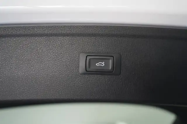 Audi Q5 view 23