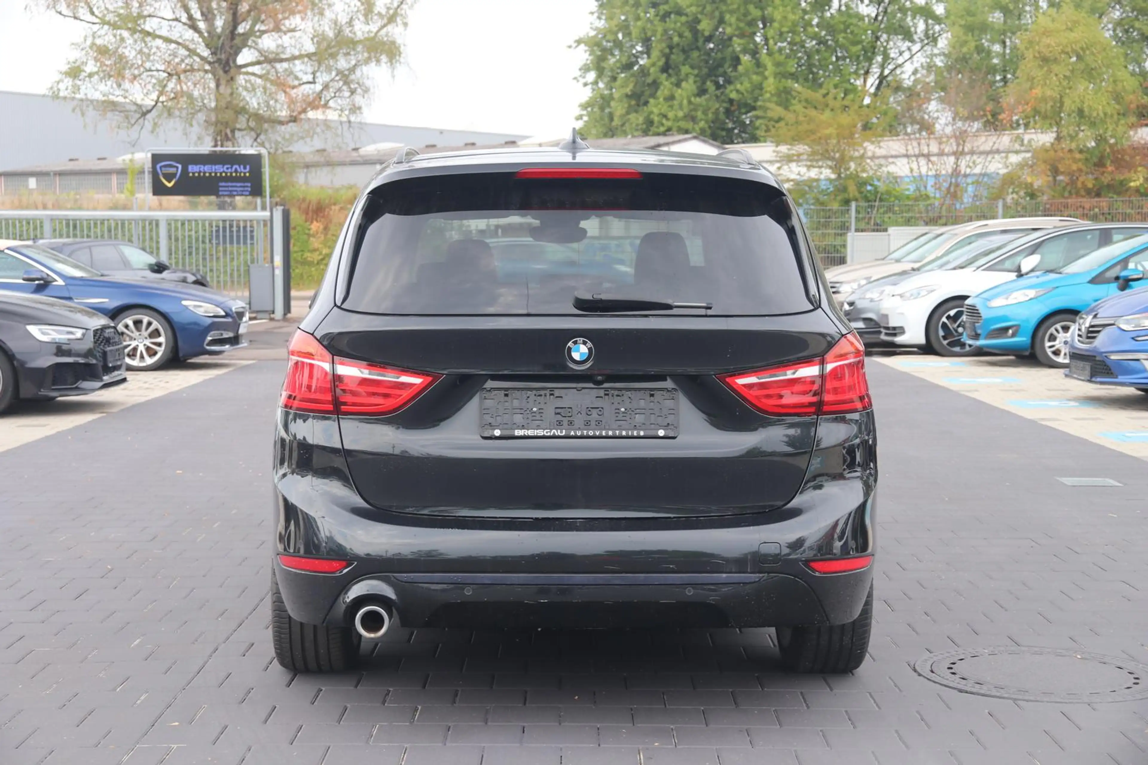 BMW 216 i Gran Tourer Sport Line *Navi*Sitzheiz* — photo 6